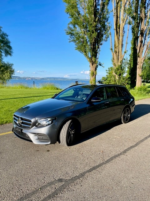 MERCEDES-BENZ E 220 d Swiss Star AMG Line 4Matic 9G-Tronic