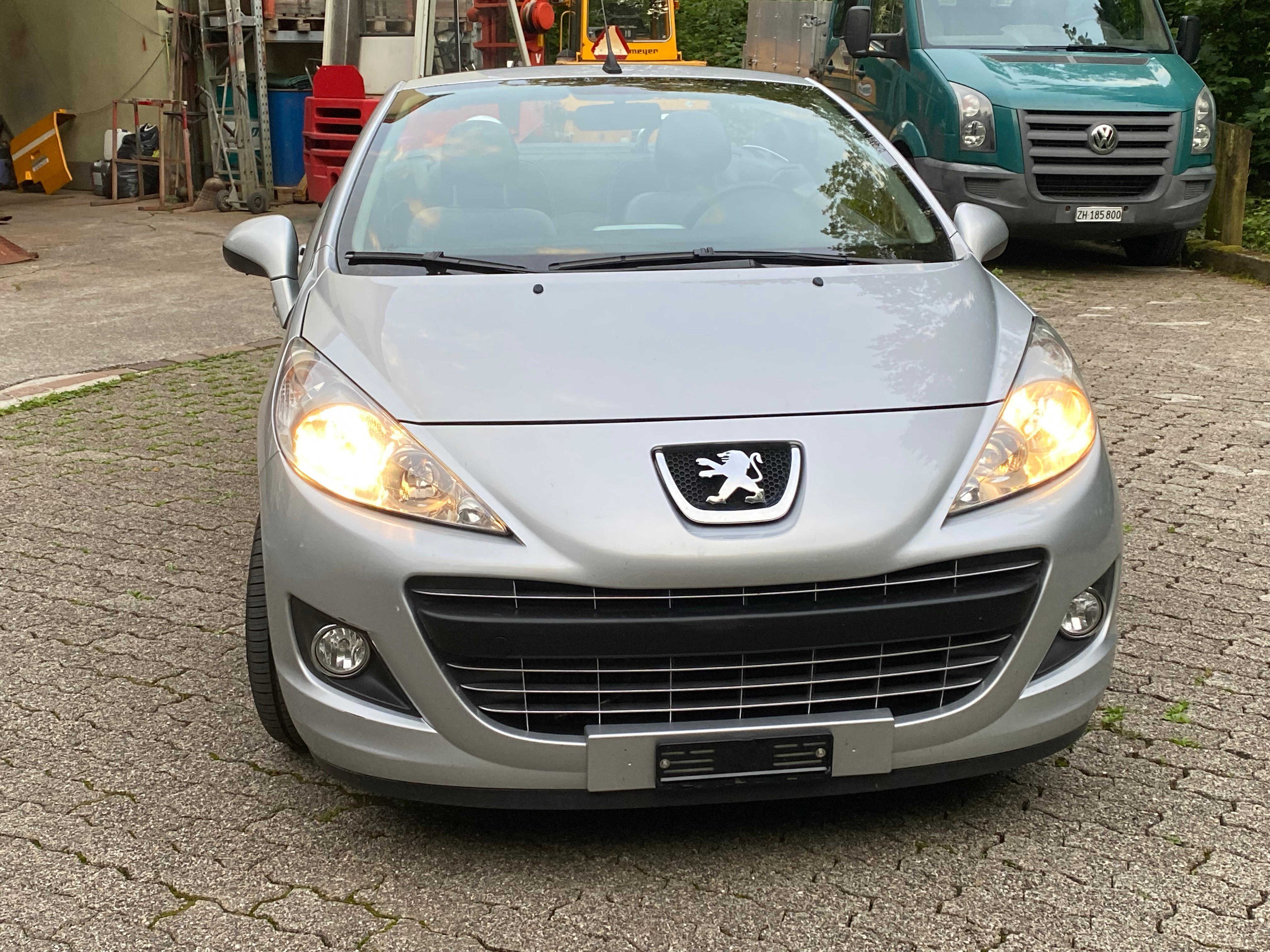 PEUGEOT 207 CC 1.6 16V Turbo Sport