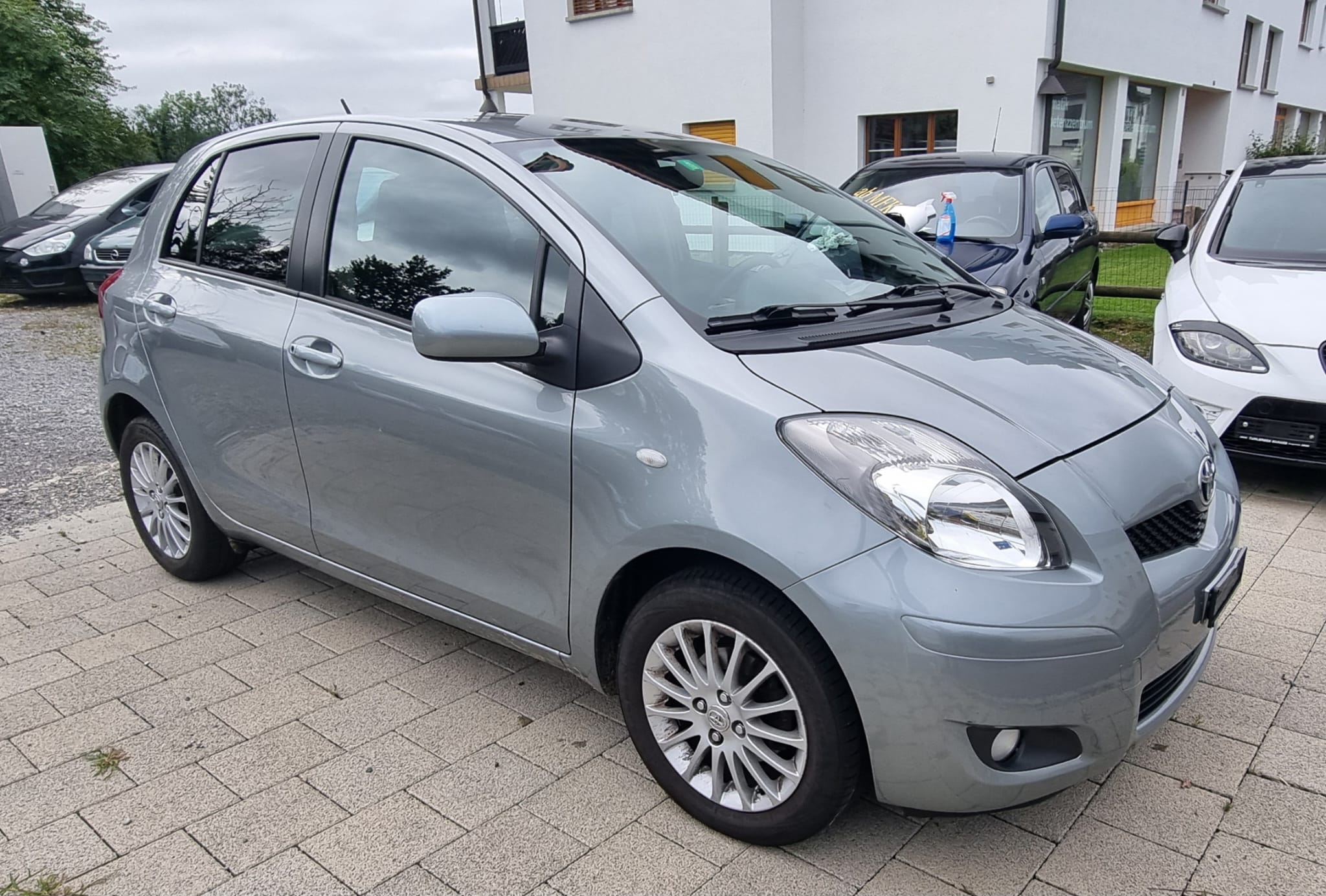 TOYOTA Yaris 1.33 Linea Luna