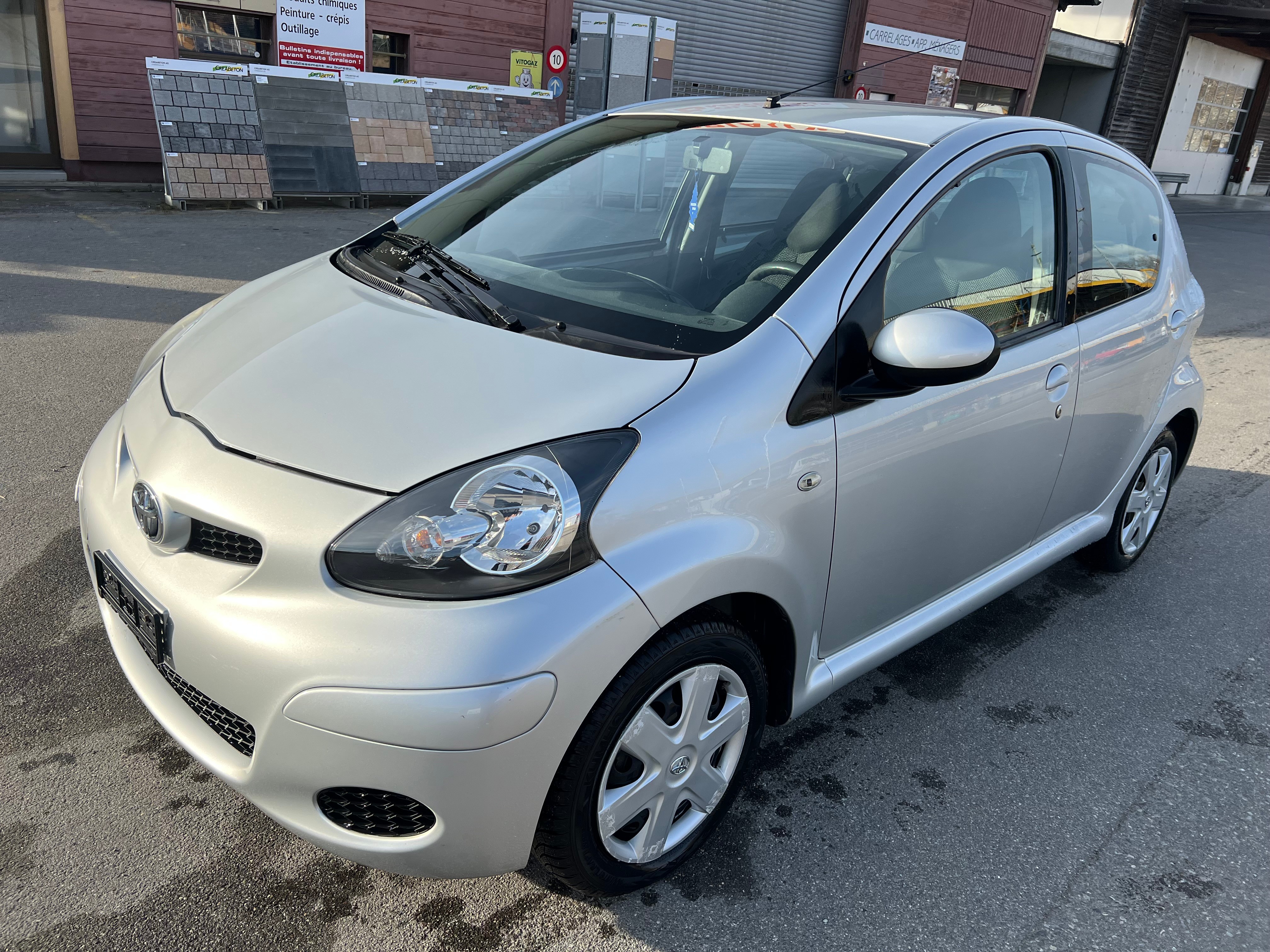 TOYOTA Aygo 1.0 Linea Luna Multimode