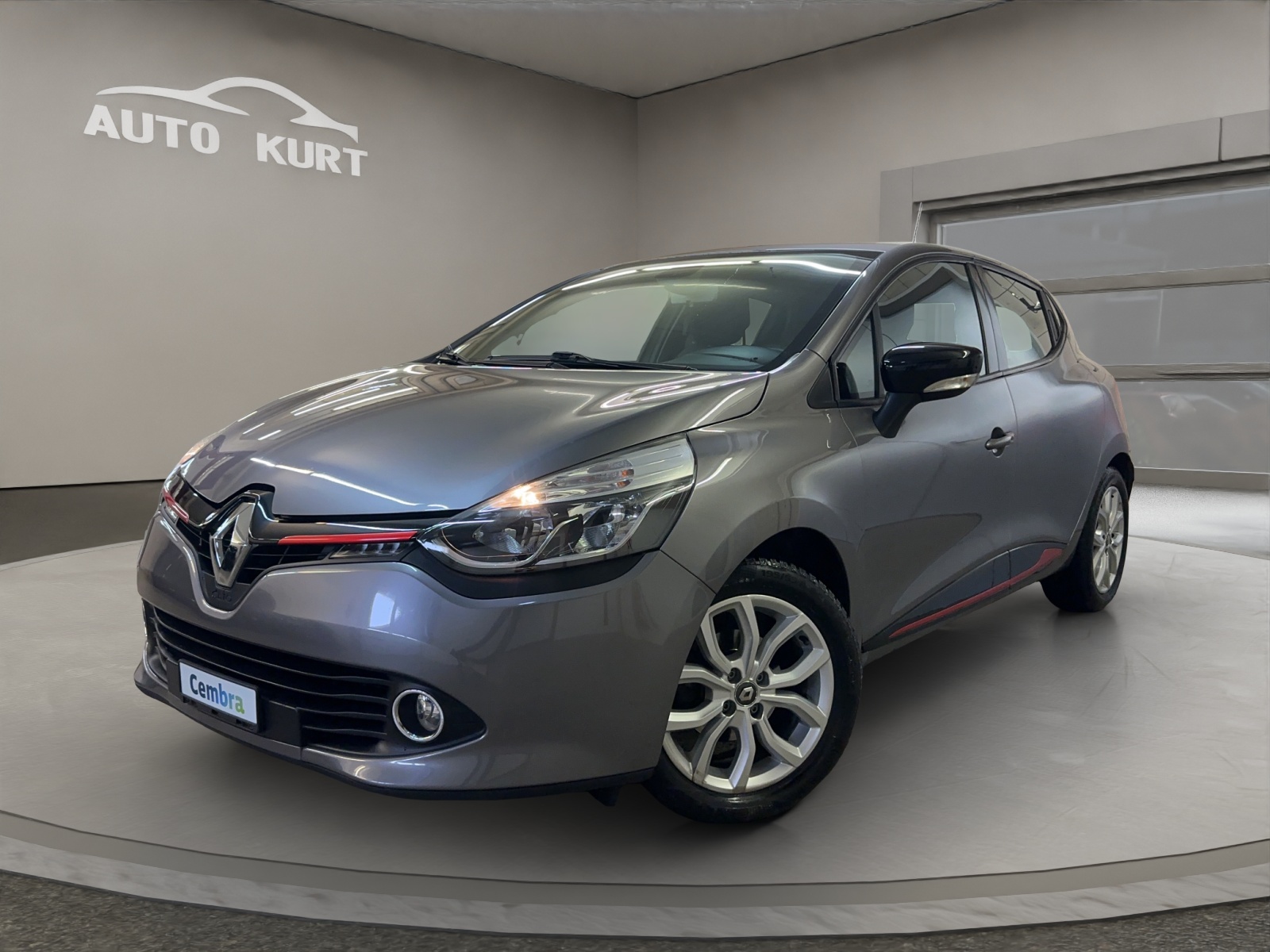 RENAULT Clio 0.9 12V Swiss Edition