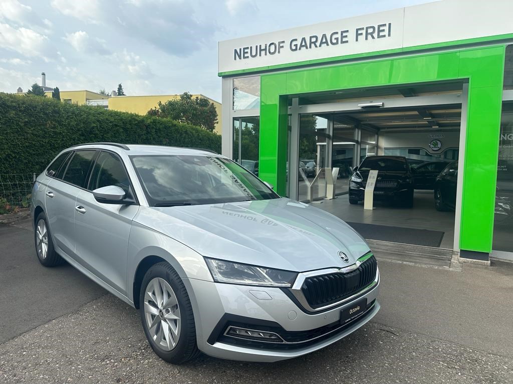 SKODA Octavia Combi 2.0 TSI Style DSG 4x4