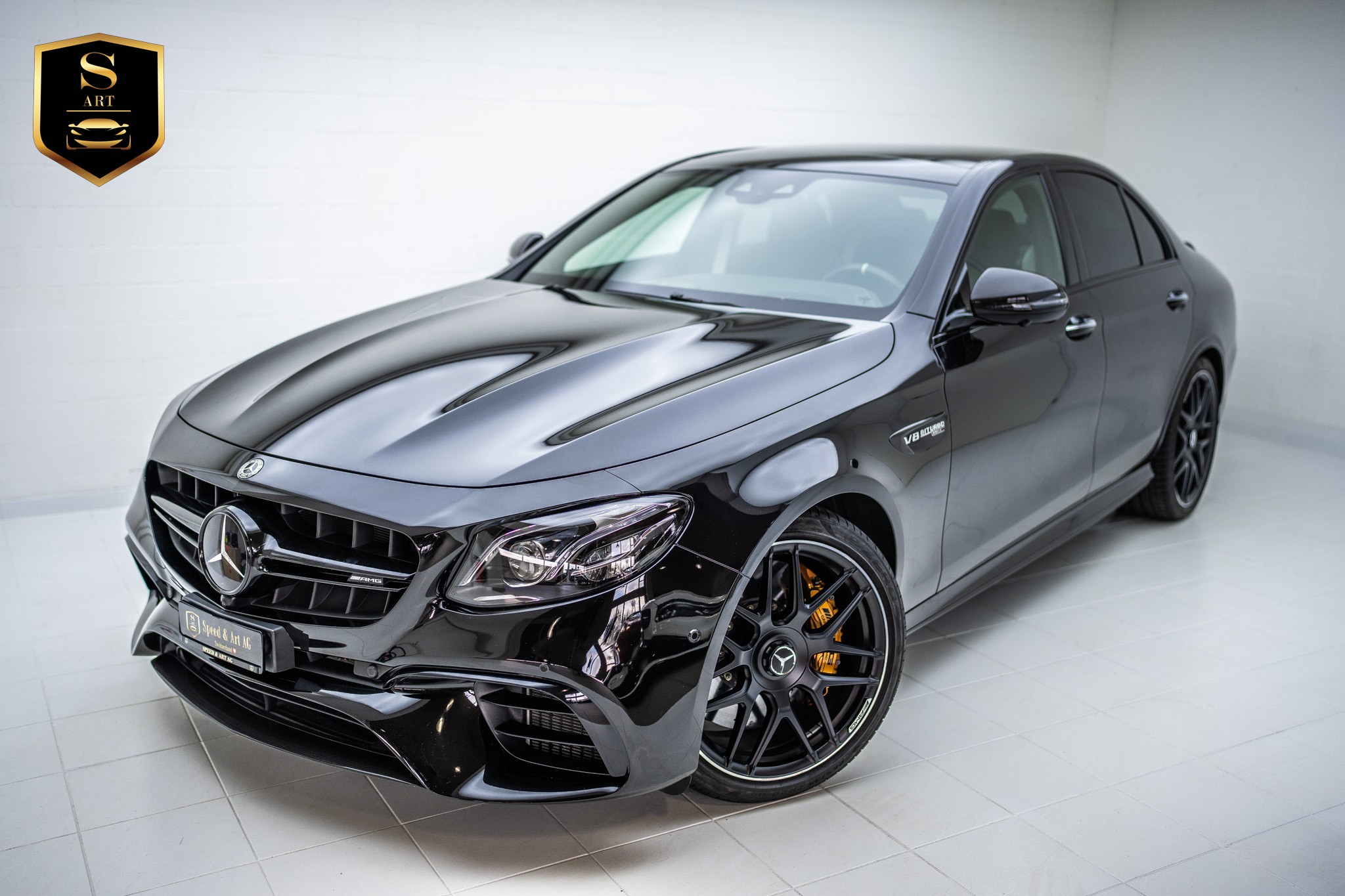 MERCEDES-BENZ E 63 AMG S 4Matic Speedshift MCT **CARBON PAKET**