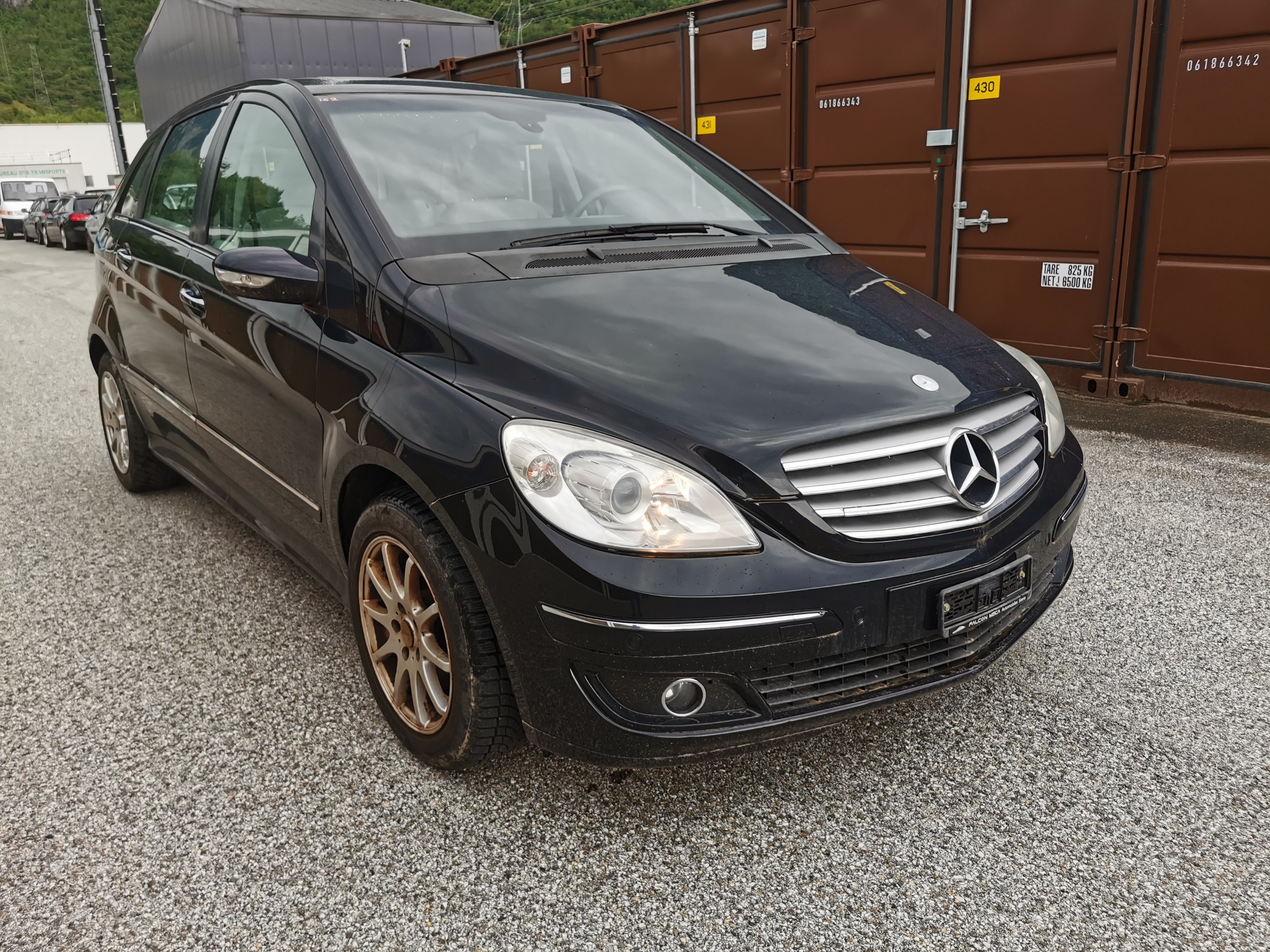 MERCEDES-BENZ B 200