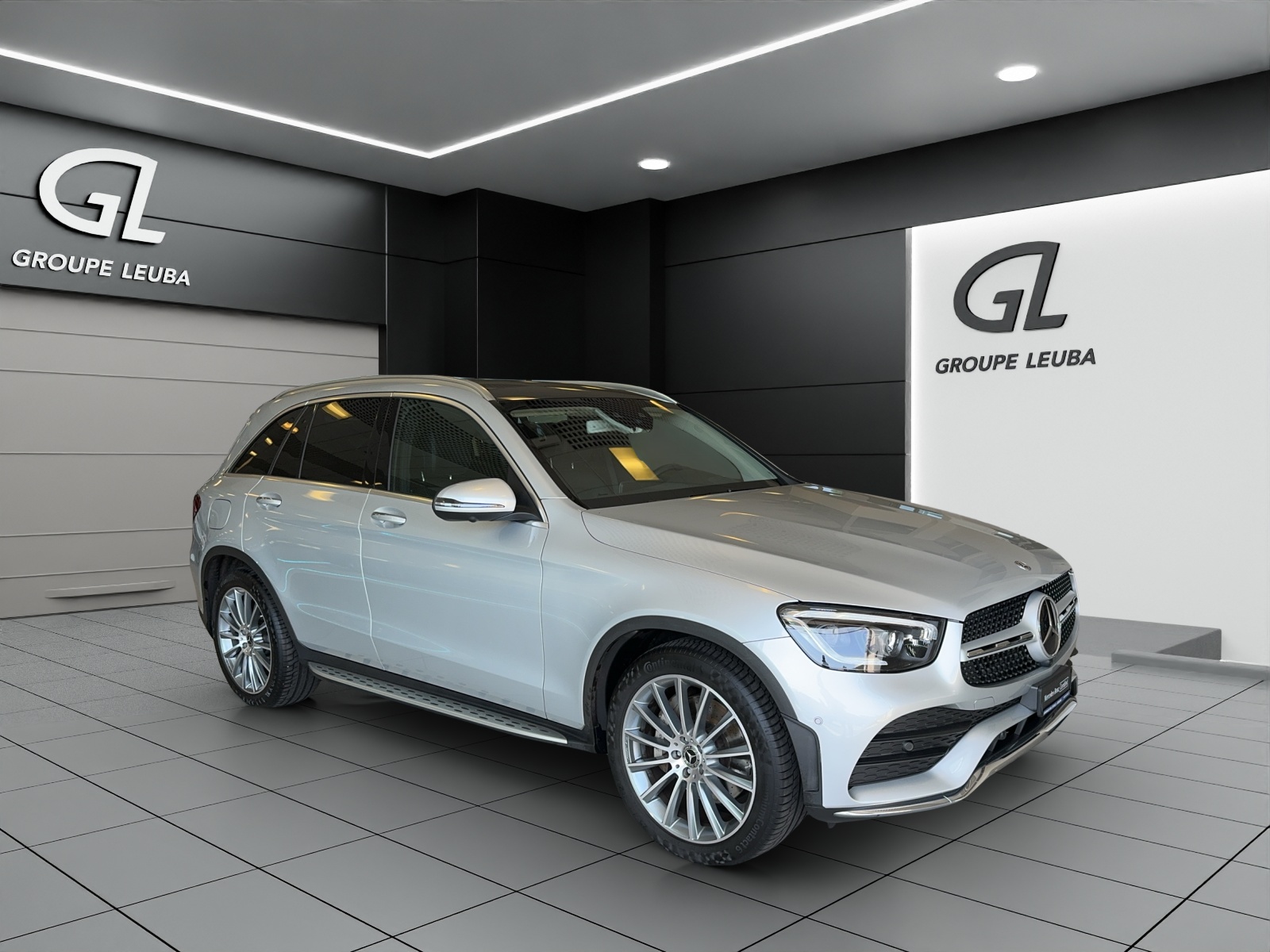 MERCEDES-BENZ GLC 200 AMG Line 4Matic