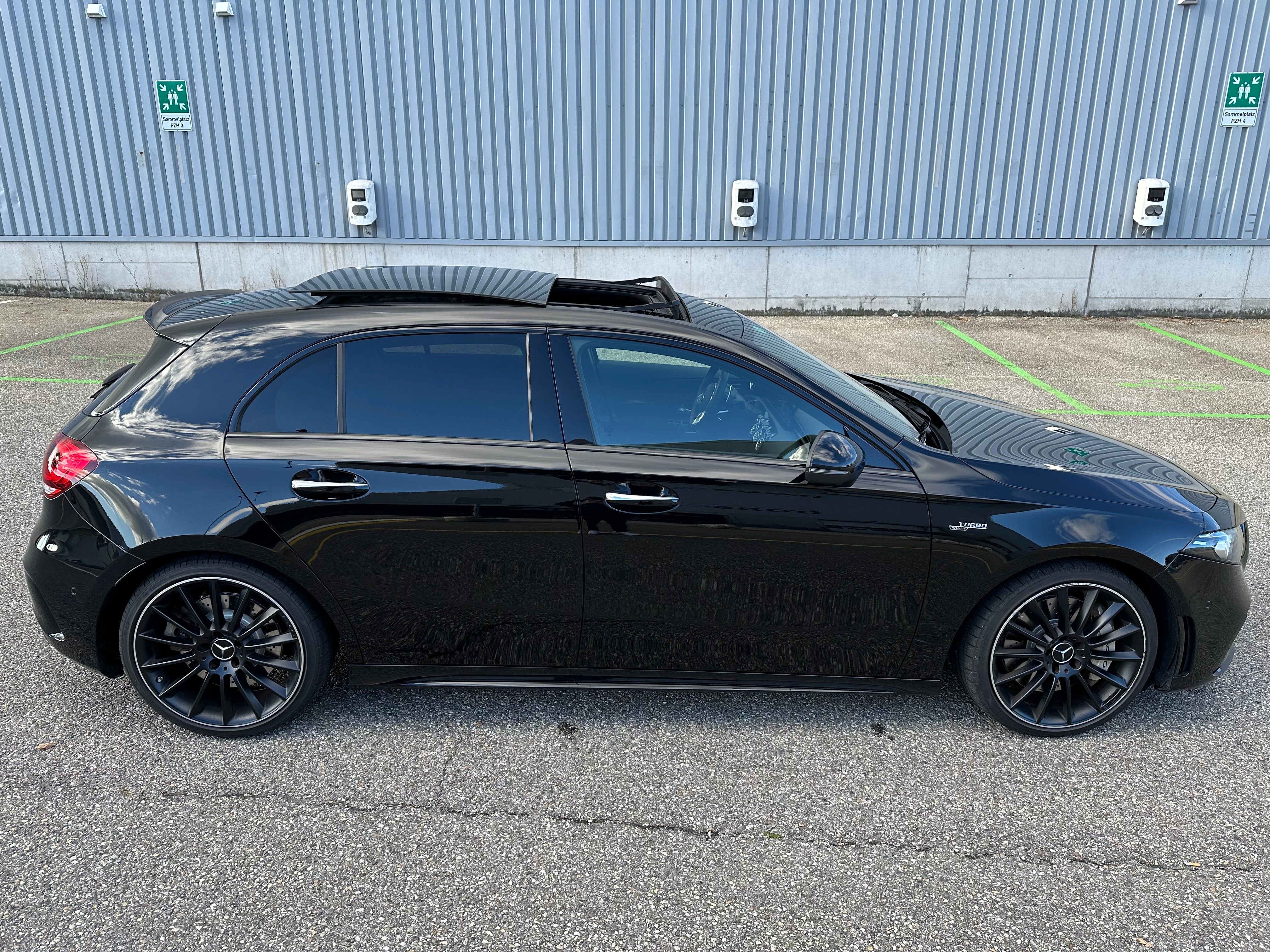 MERCEDES-BENZ A 35 AMG 4Matic Speedshift