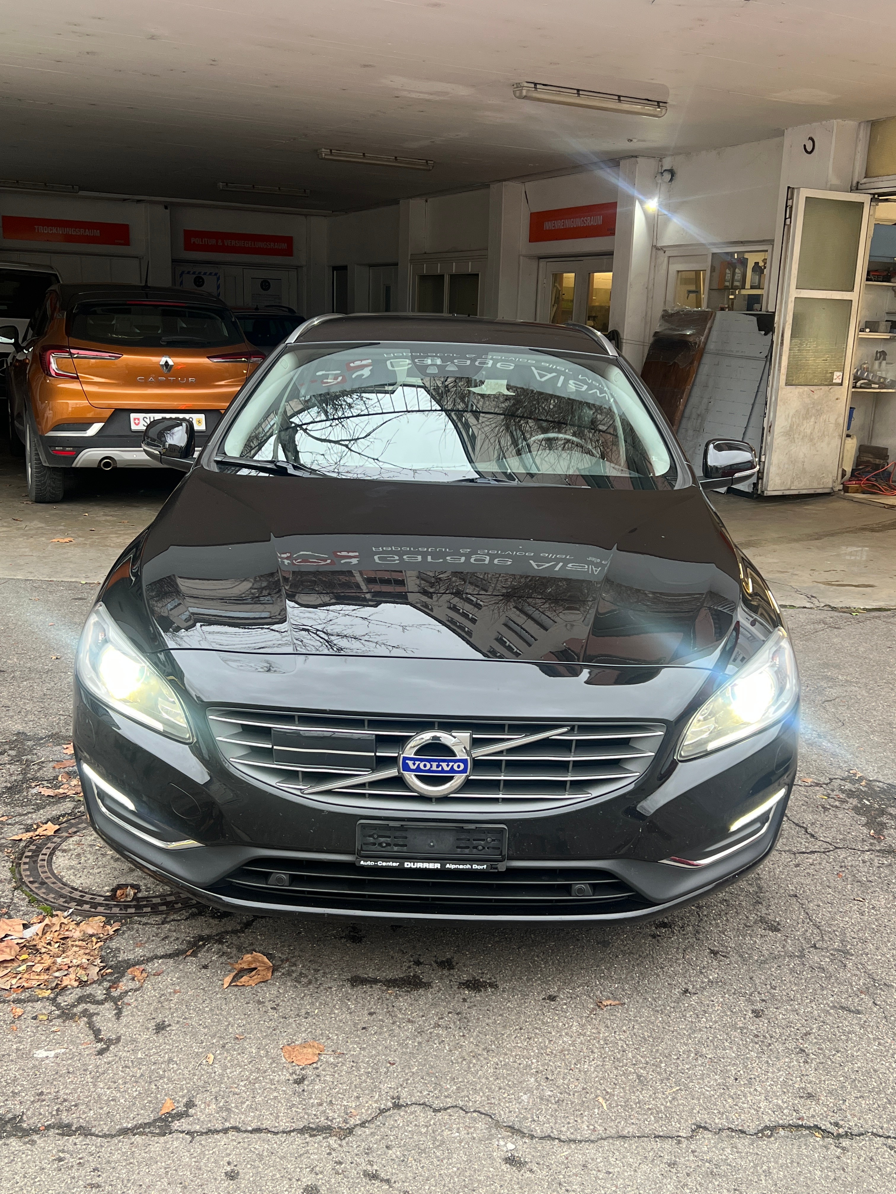 VOLVO V60 D6 AWD Plug-in Hybrid Summum Geartronic