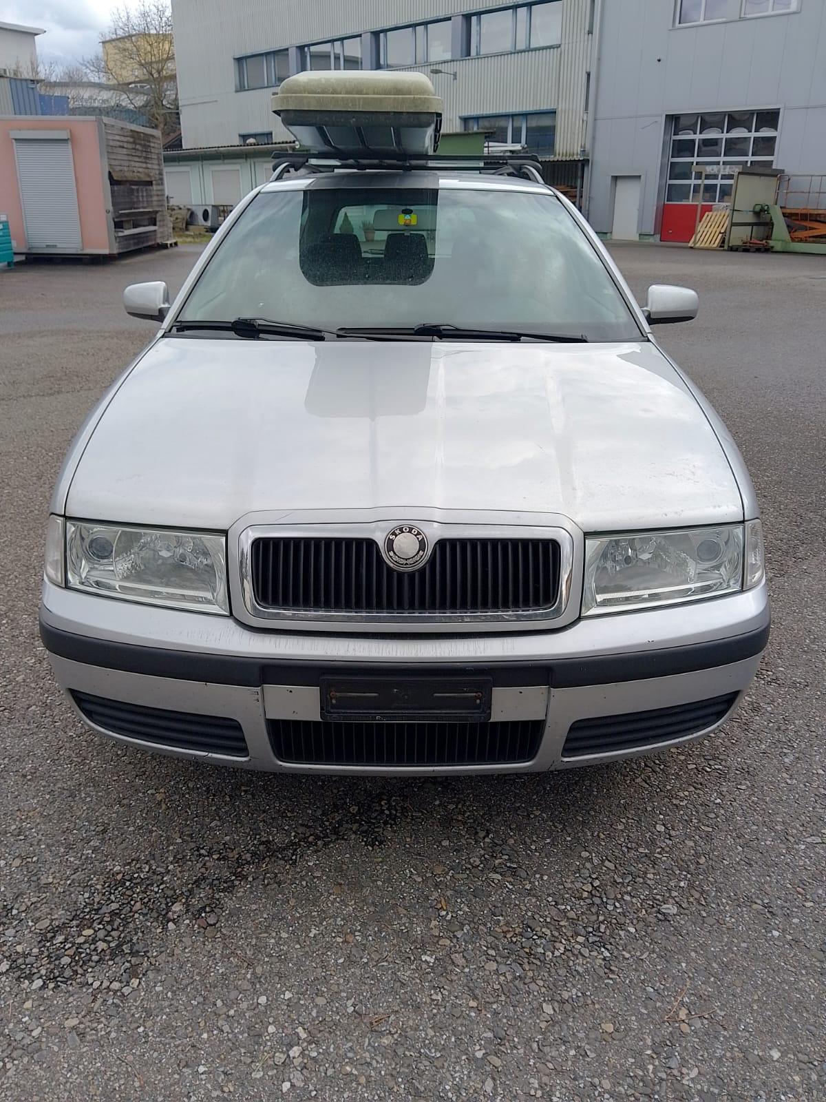 SKODA Octavia 1.6 Tour