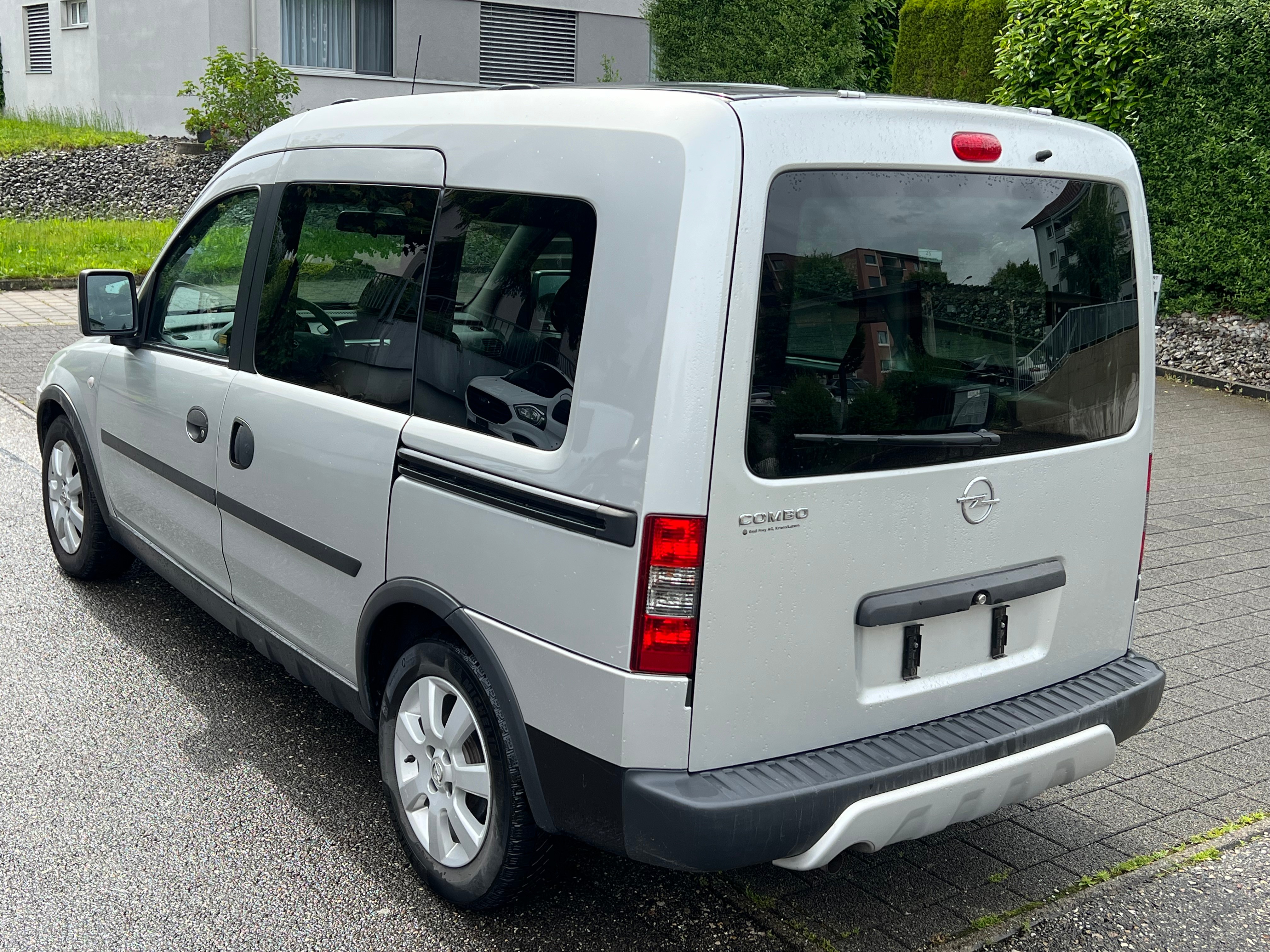 OPEL Combo 1.4 TP (Essentia)