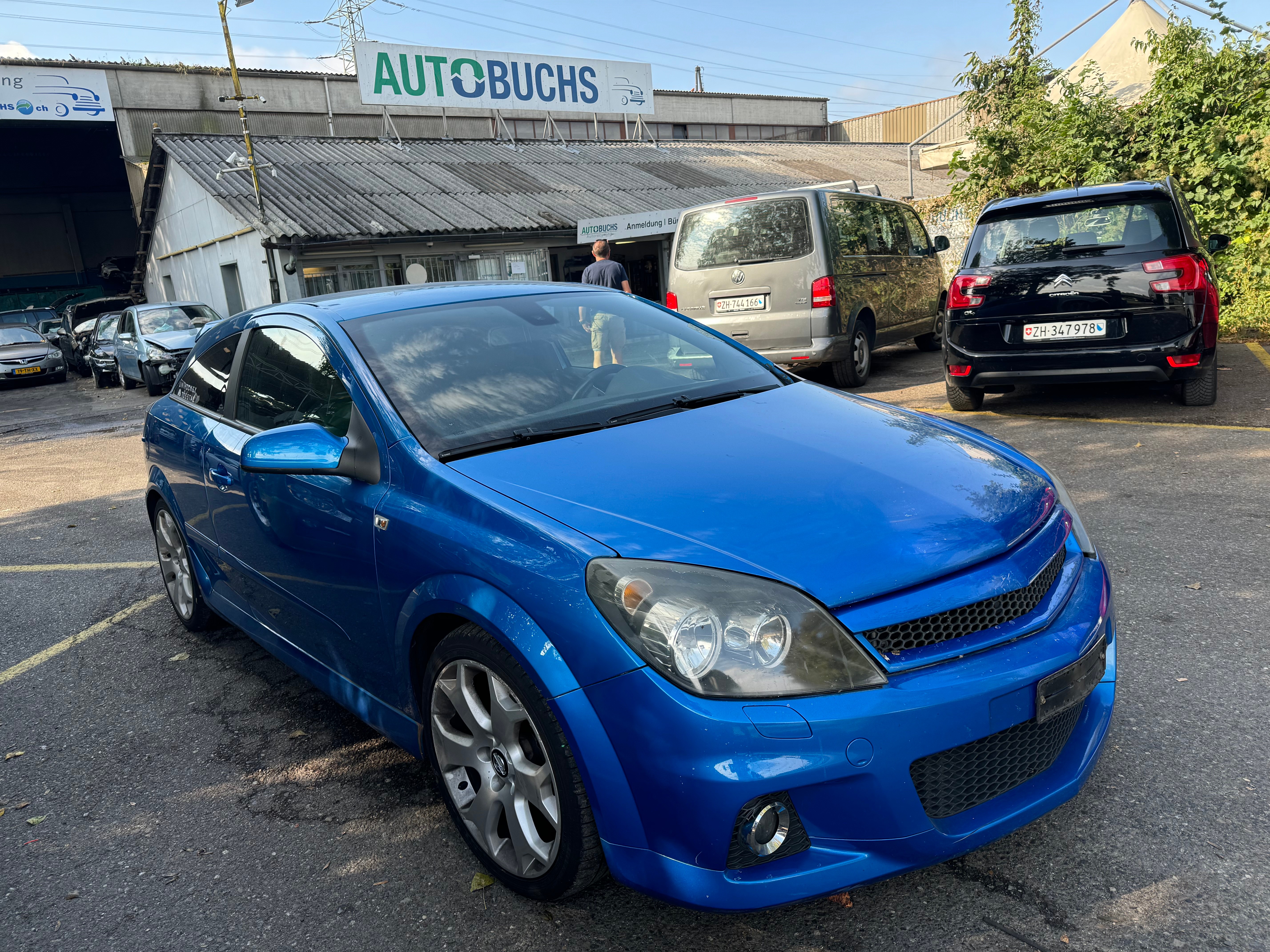 OPEL Astra GTC 2.0i 16V Turbo OPC