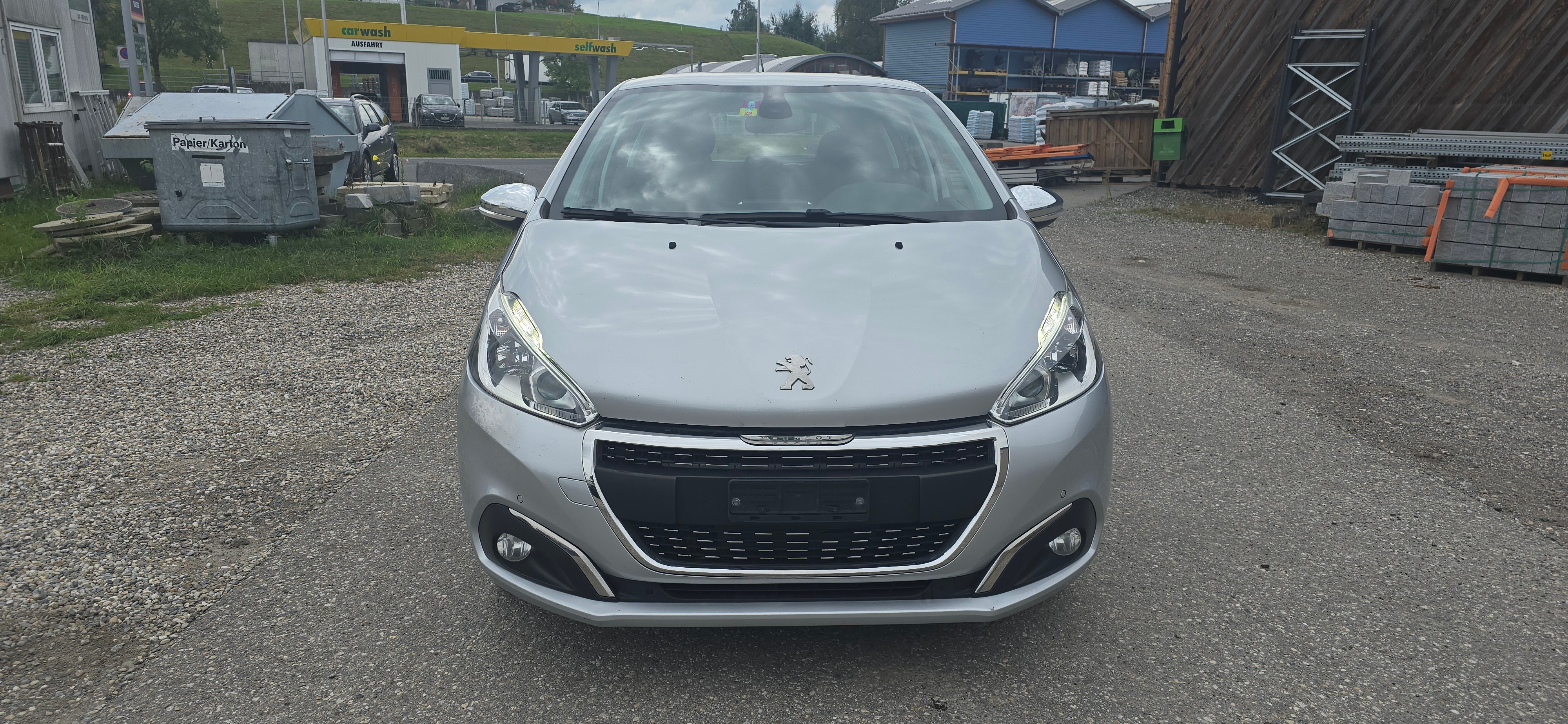 PEUGEOT 208 1.2 PureTech Active