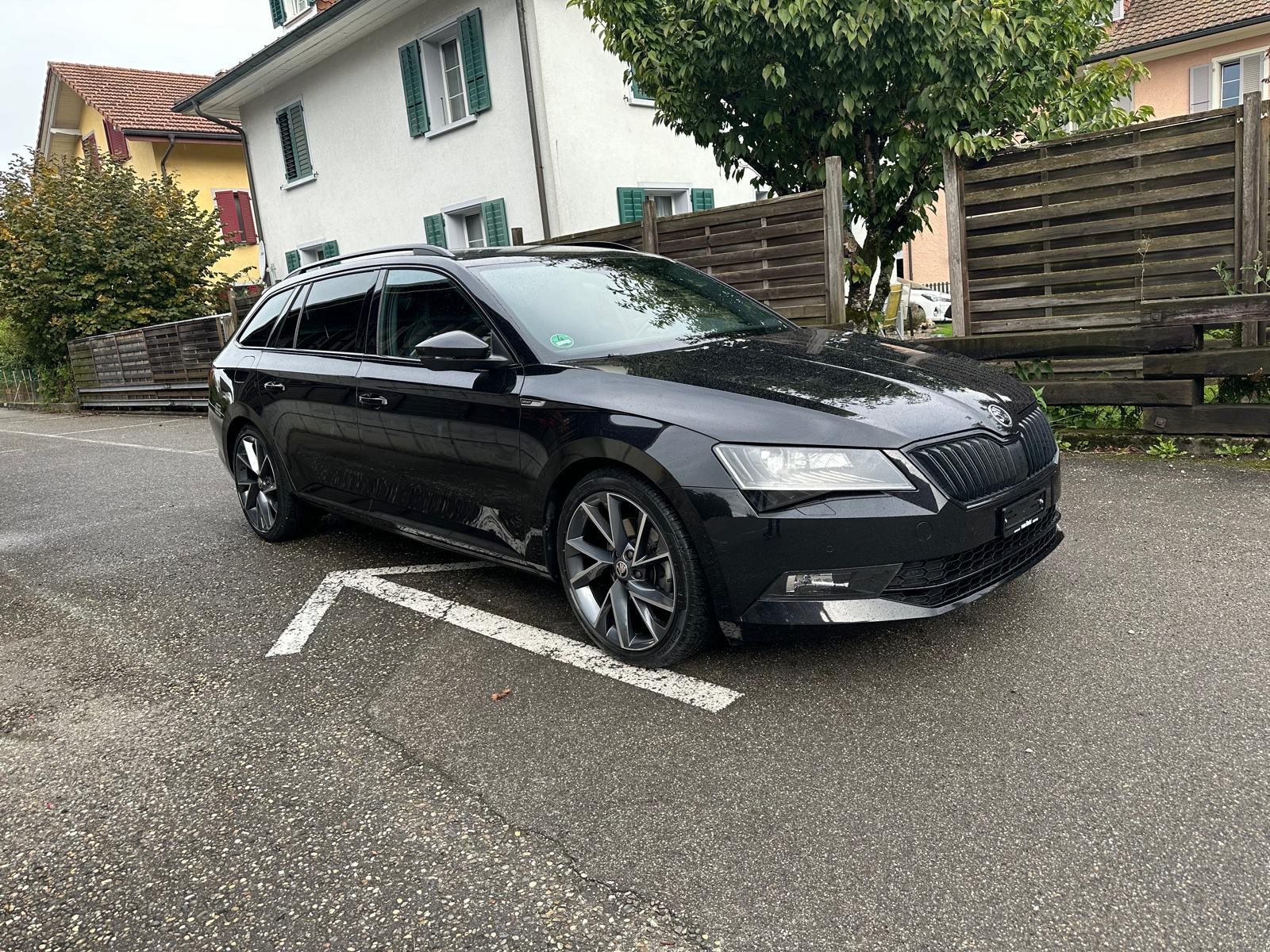 SKODA Superb Combi 2.0 TDi SportLine+ 4x4 DSG