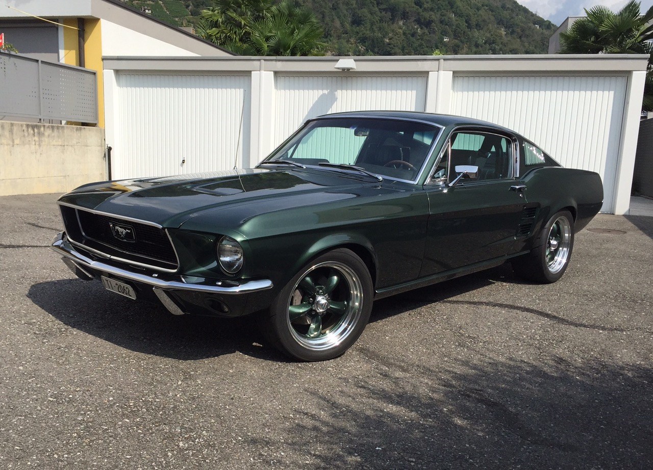 FORD MUSTANG Fastback Bullit