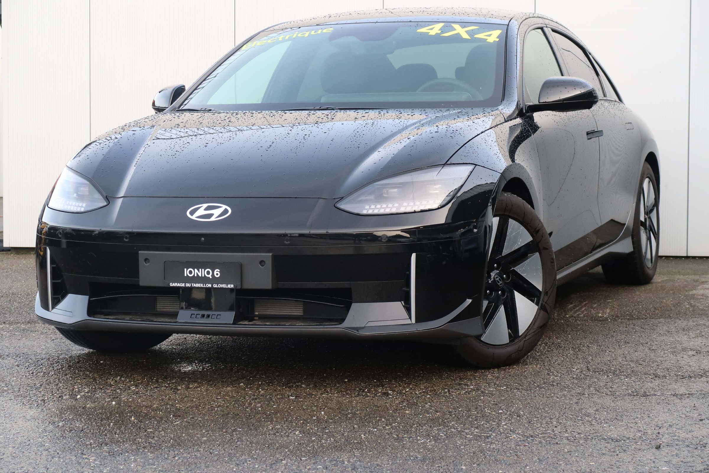 HYUNDAI Ioniq 6 Launch Edition 4WD 583 kms autonomie