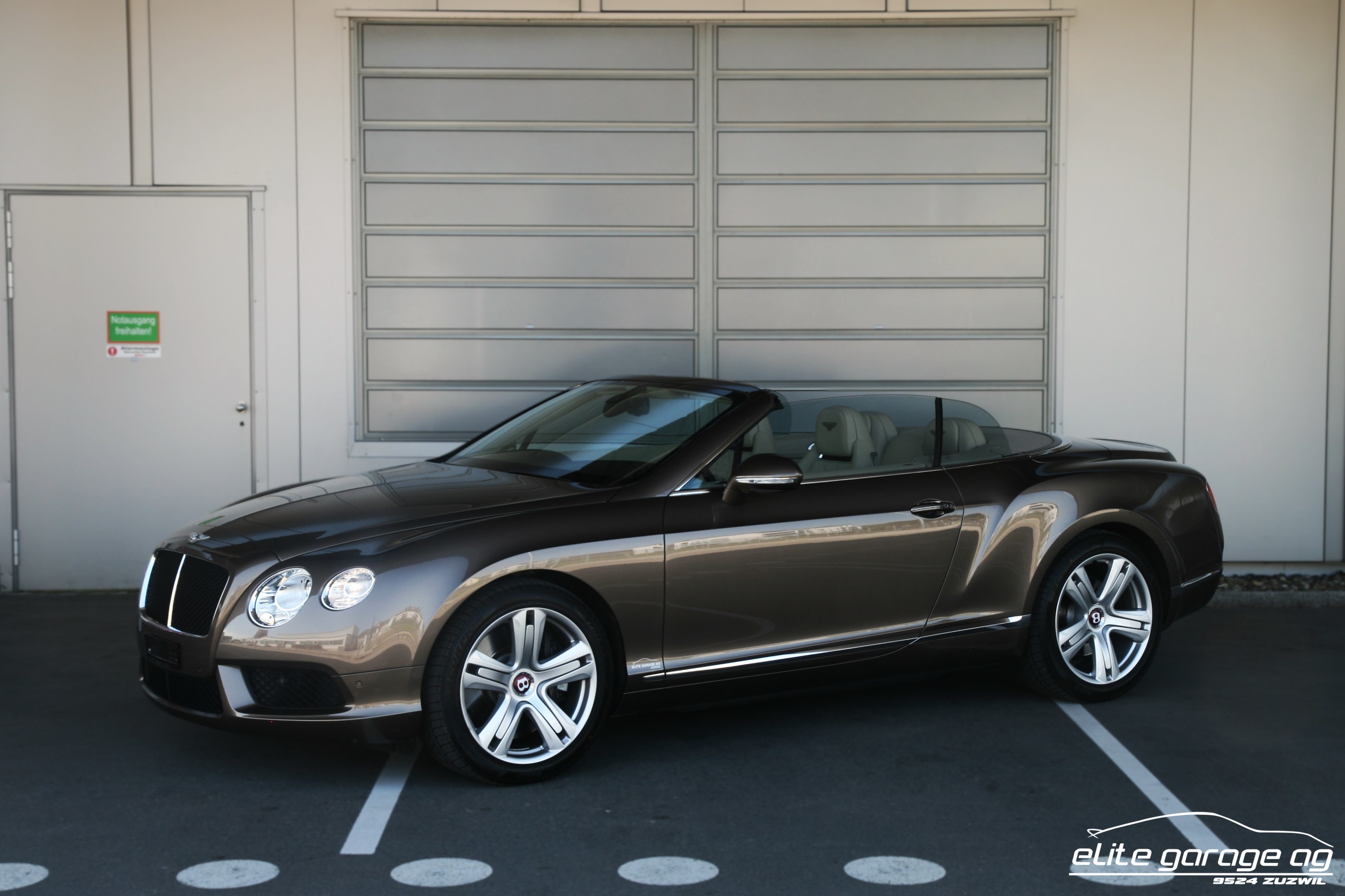 BENTLEY Continental GTC 4.0 V8