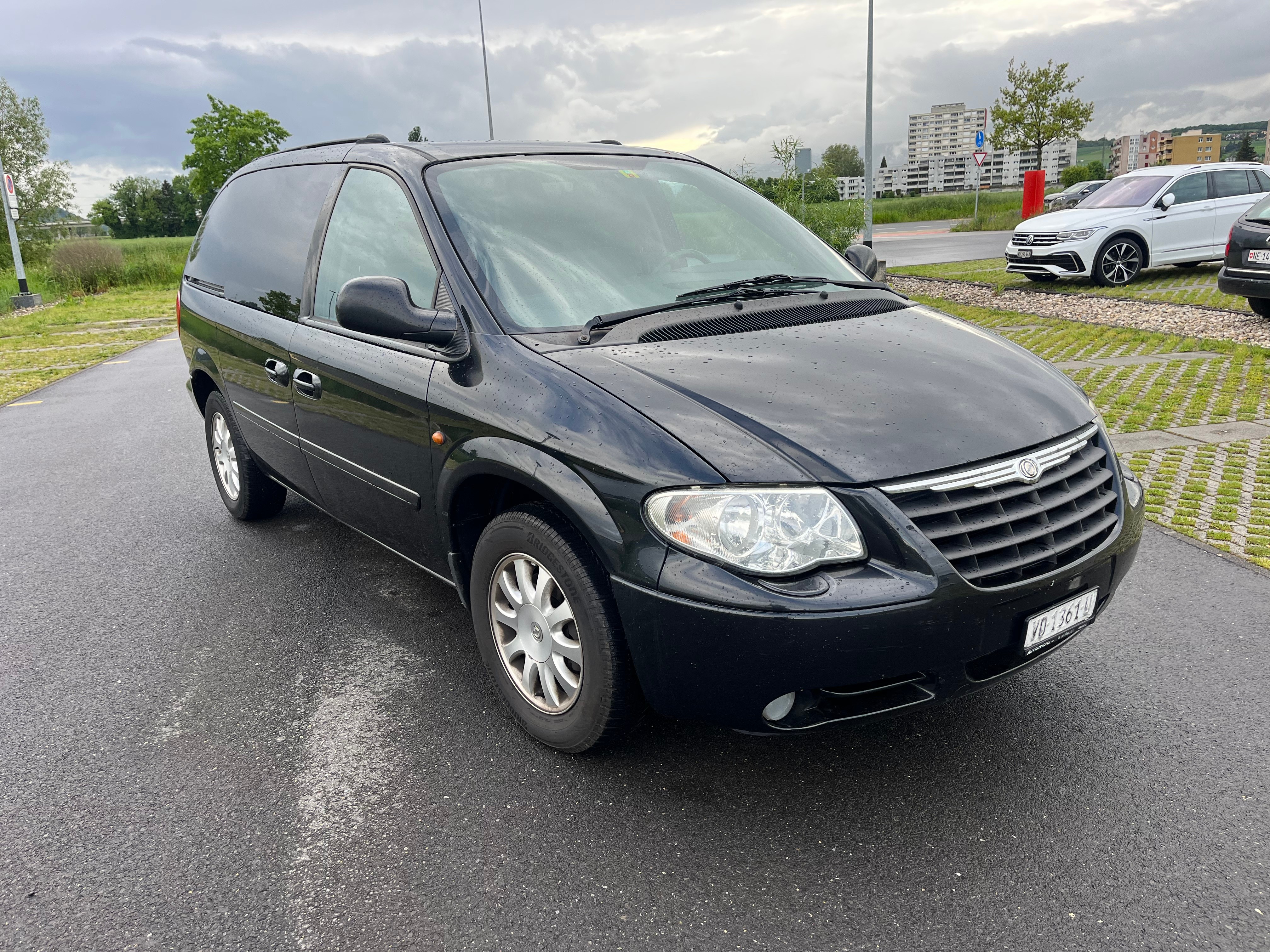 CHRYSLER Voyager 3.3 LX Automatic