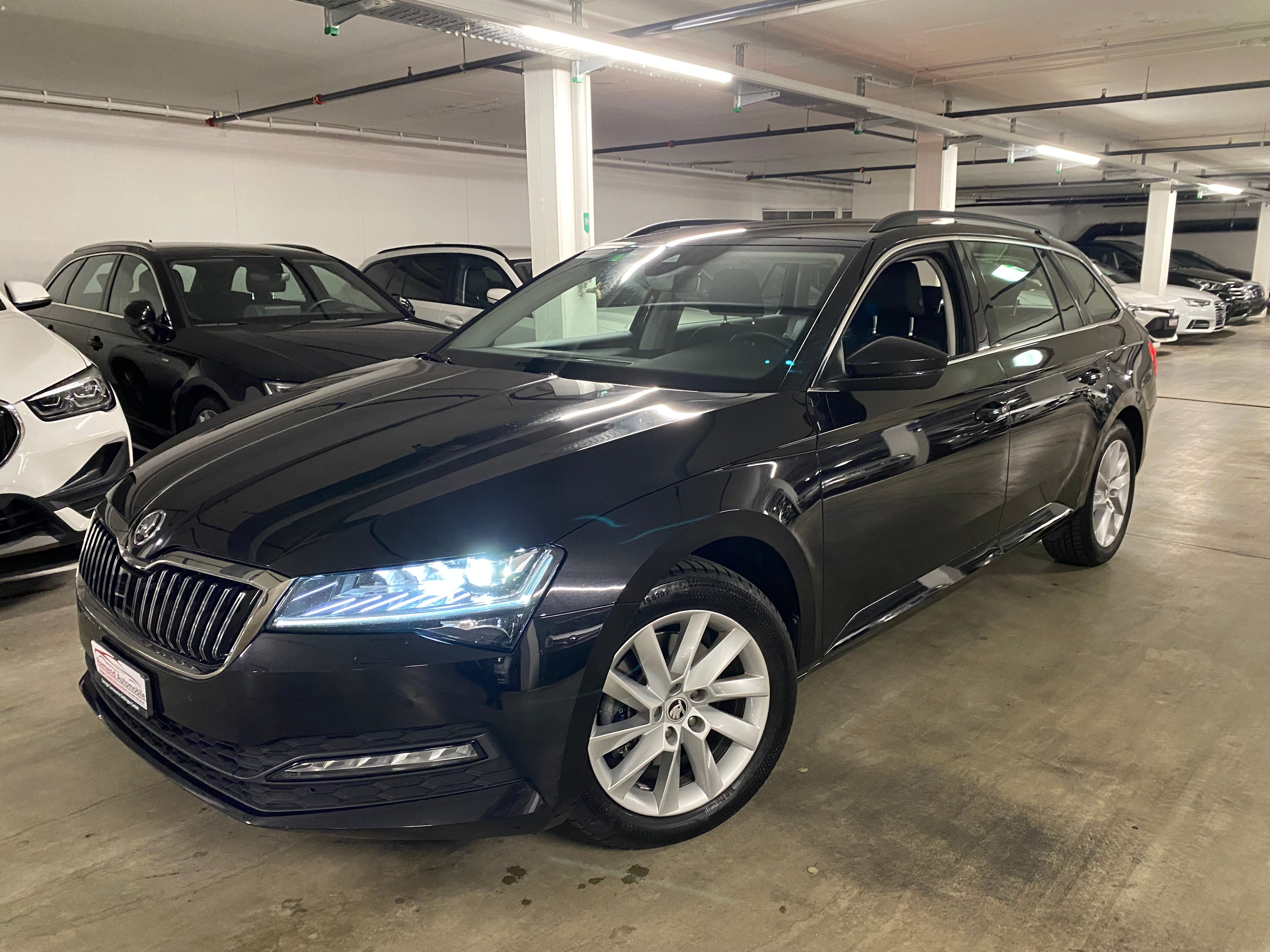 SKODA Superb Combi 2.0 TDi Style 4x4 DSG