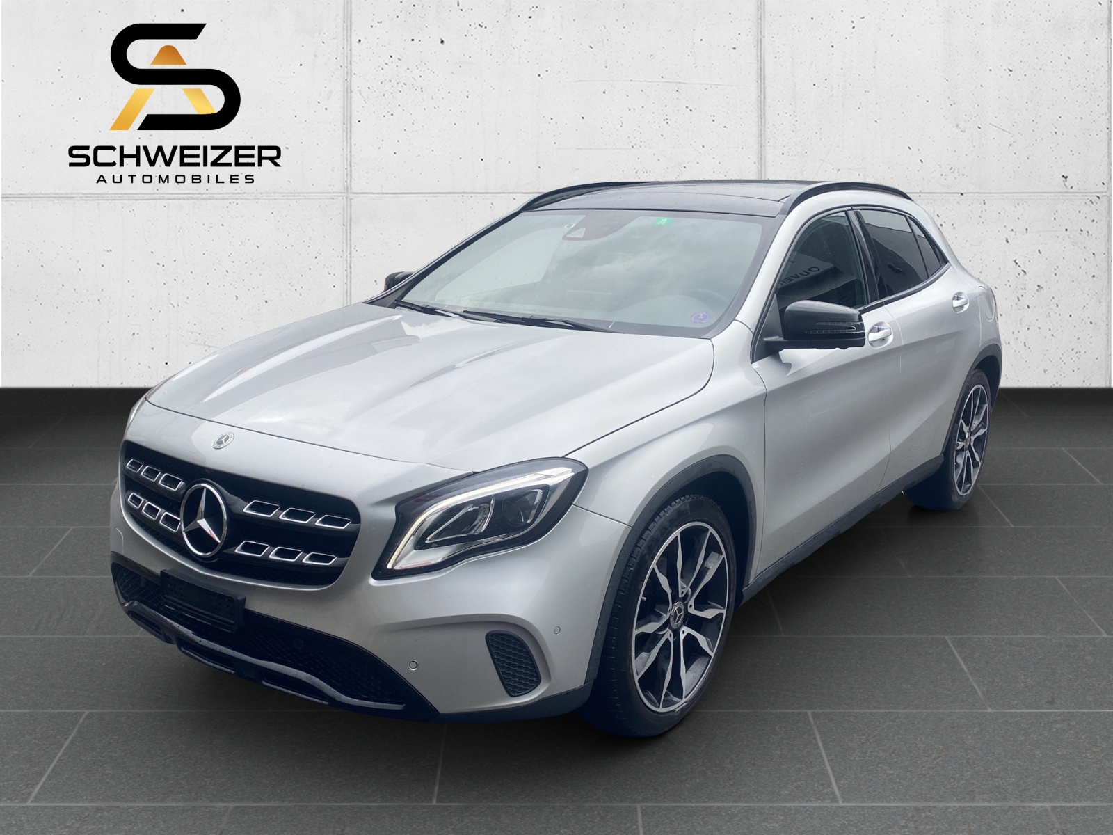 MERCEDES-BENZ GLA 200 Urban 7G-DCT