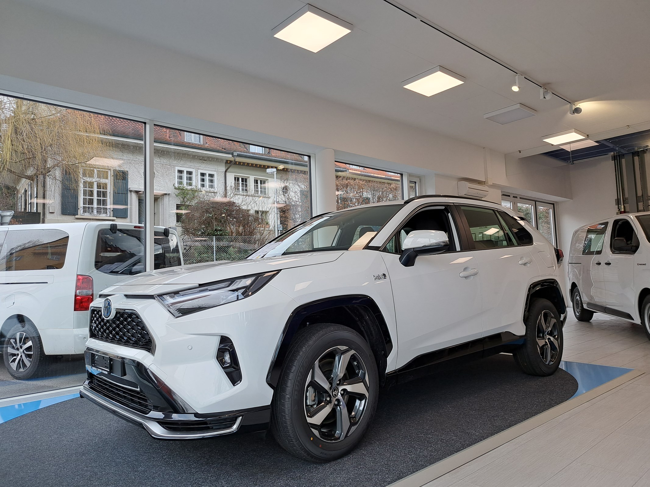 TOYOTA RAV-4 2.5 PHEV Trend e-CVT 4WD