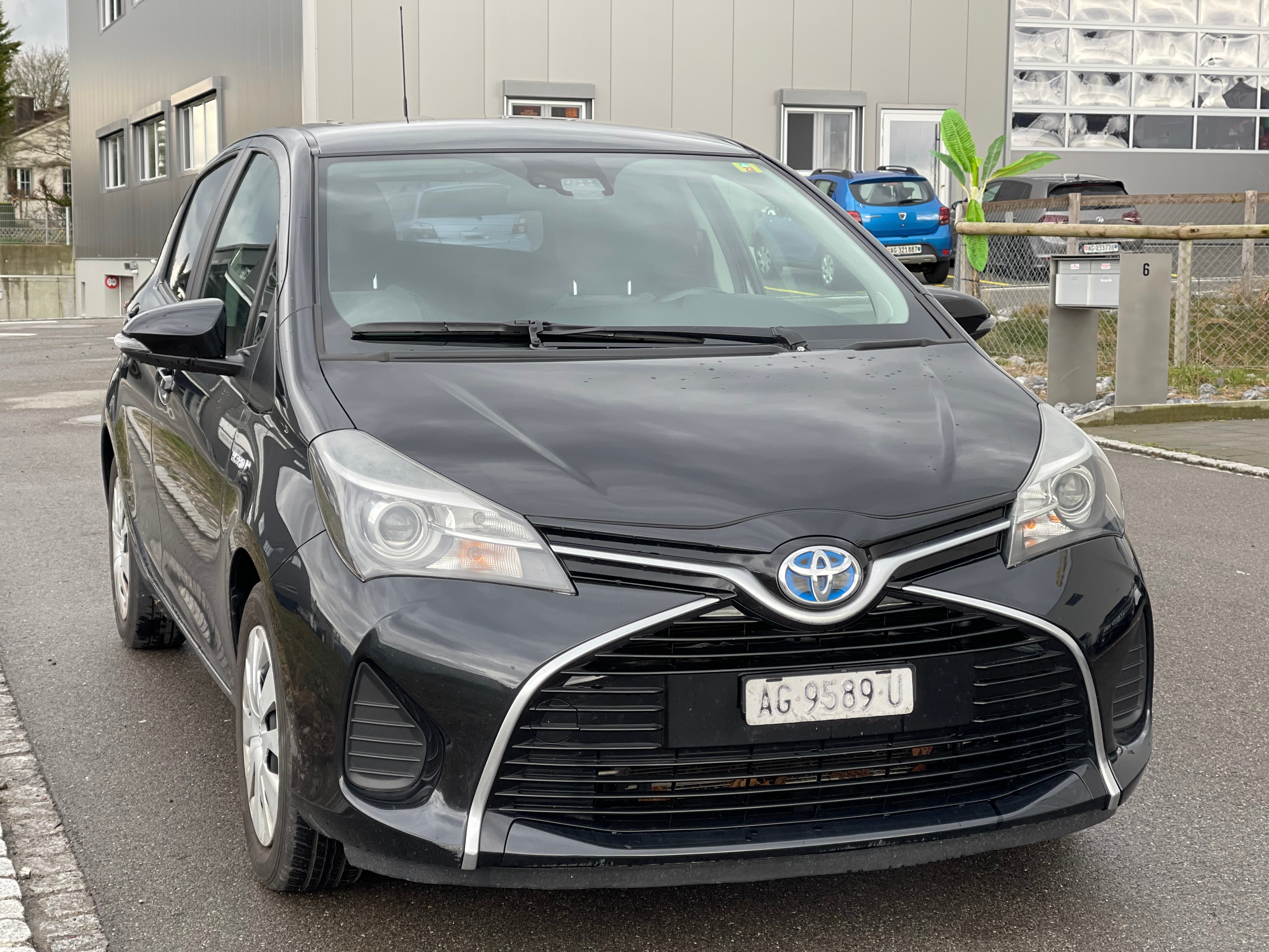 TOYOTA Yaris 1.5 VVT-i Hybrid Luna e-CVT