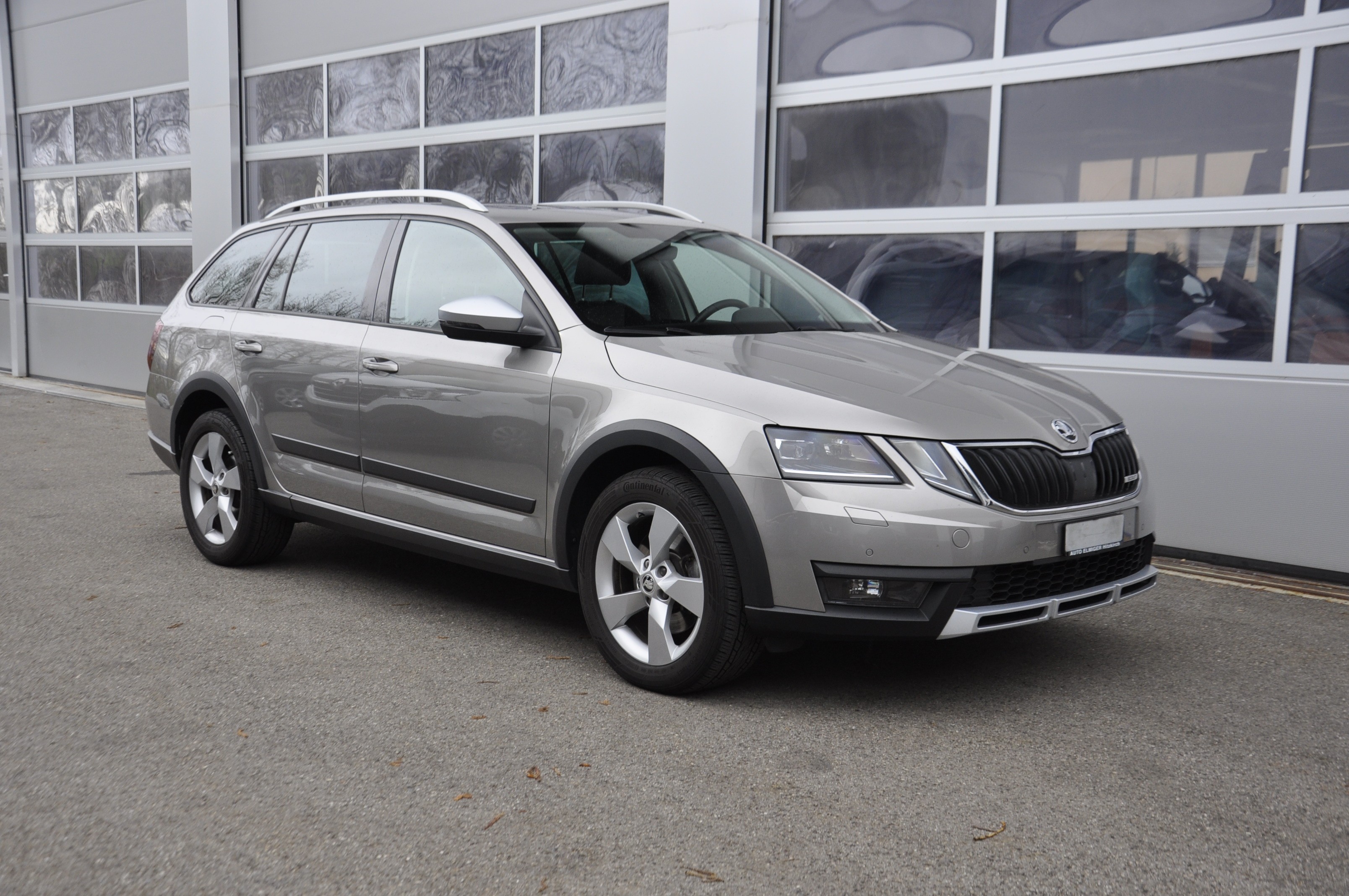 SKODA Octavia Combi 2.0 TDI Scout 4x4 DSG