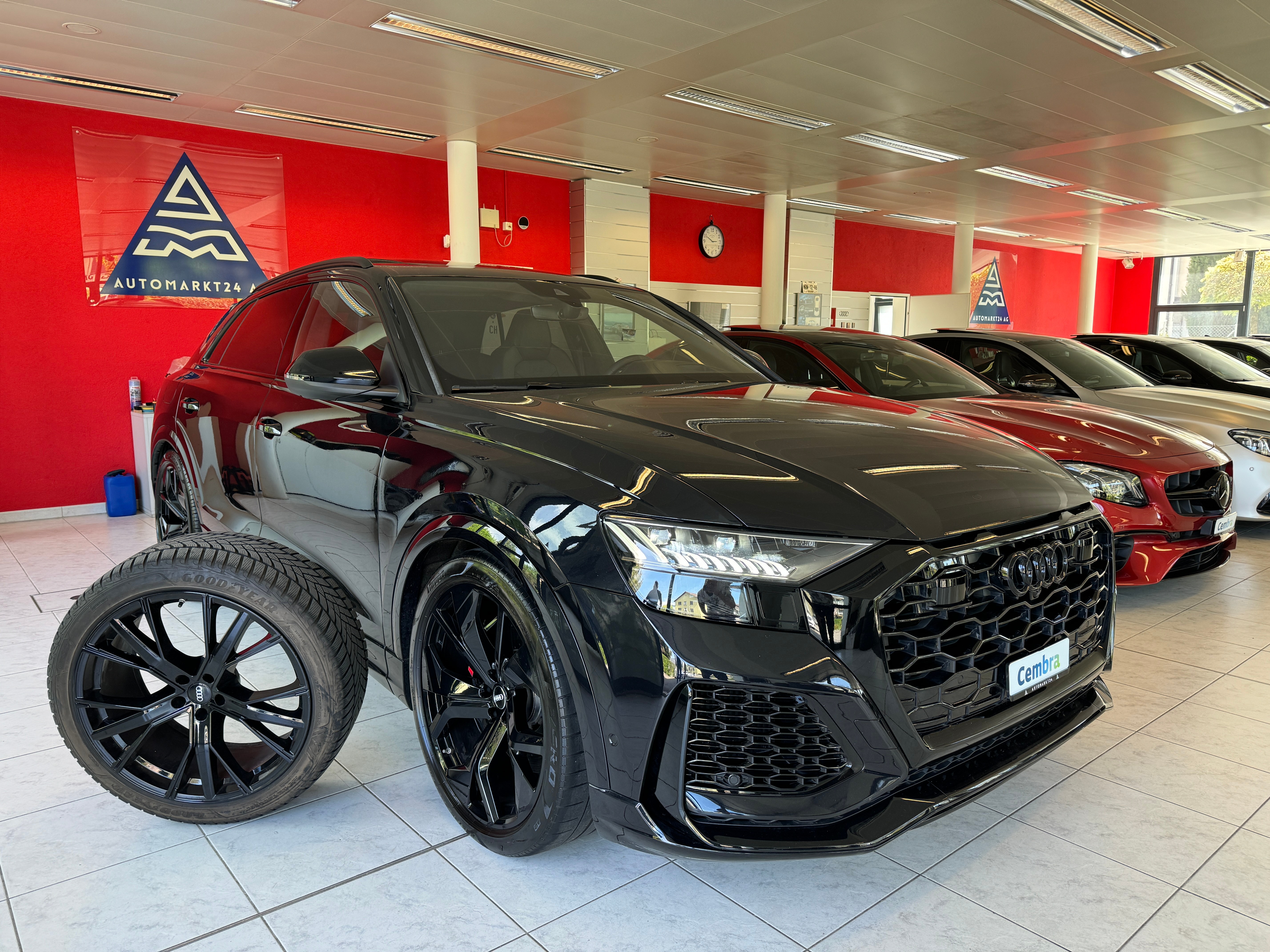 AUDI RSQ8 quattro tiptronic