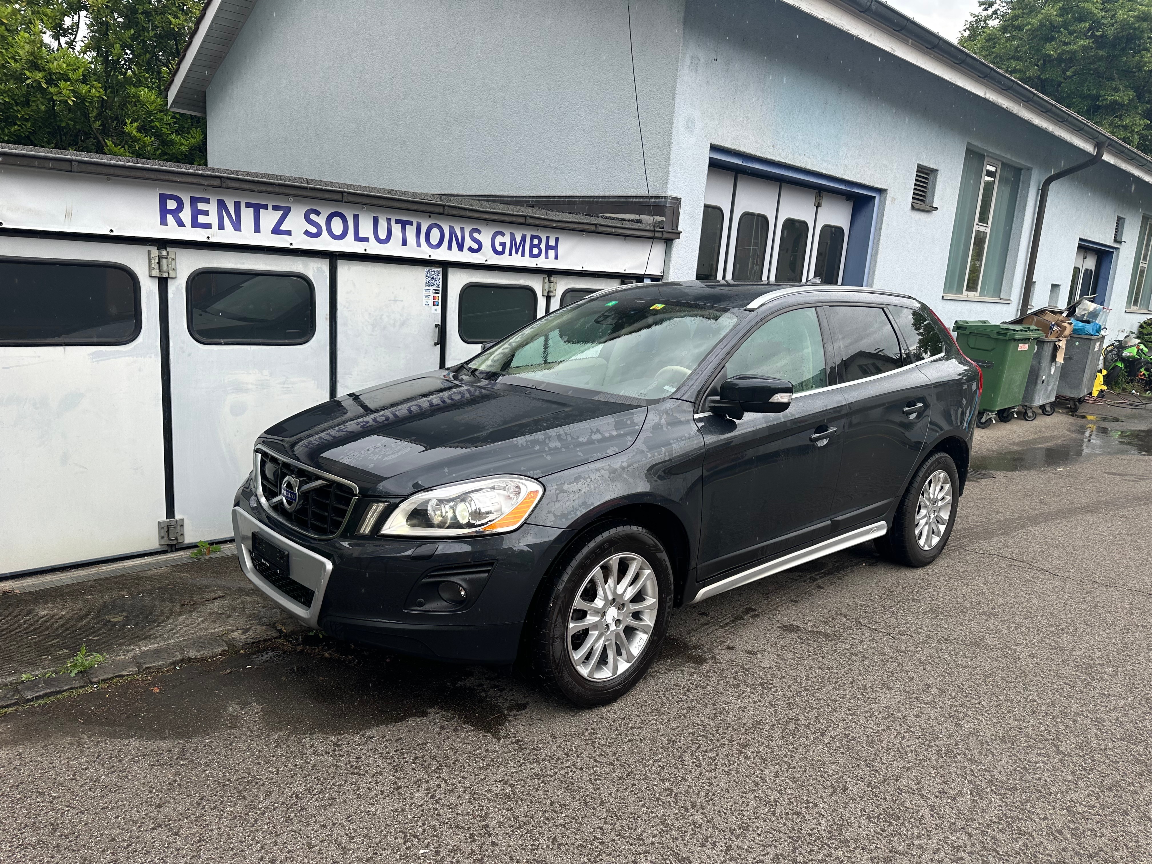 VOLVO XC60 D5 AWD Momentum Geartronic