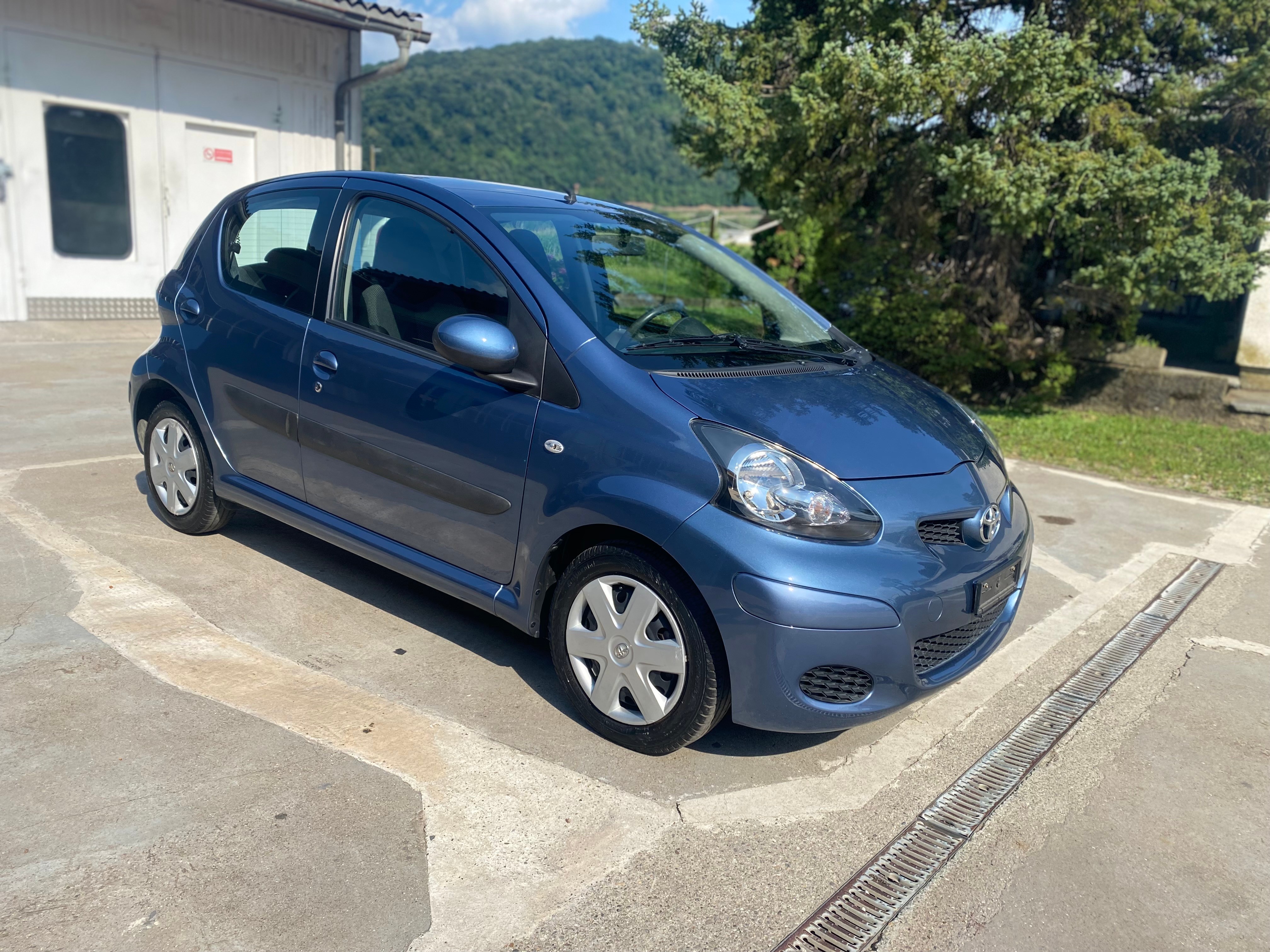 TOYOTA Aygo 1.0 Linea Sol Multimode