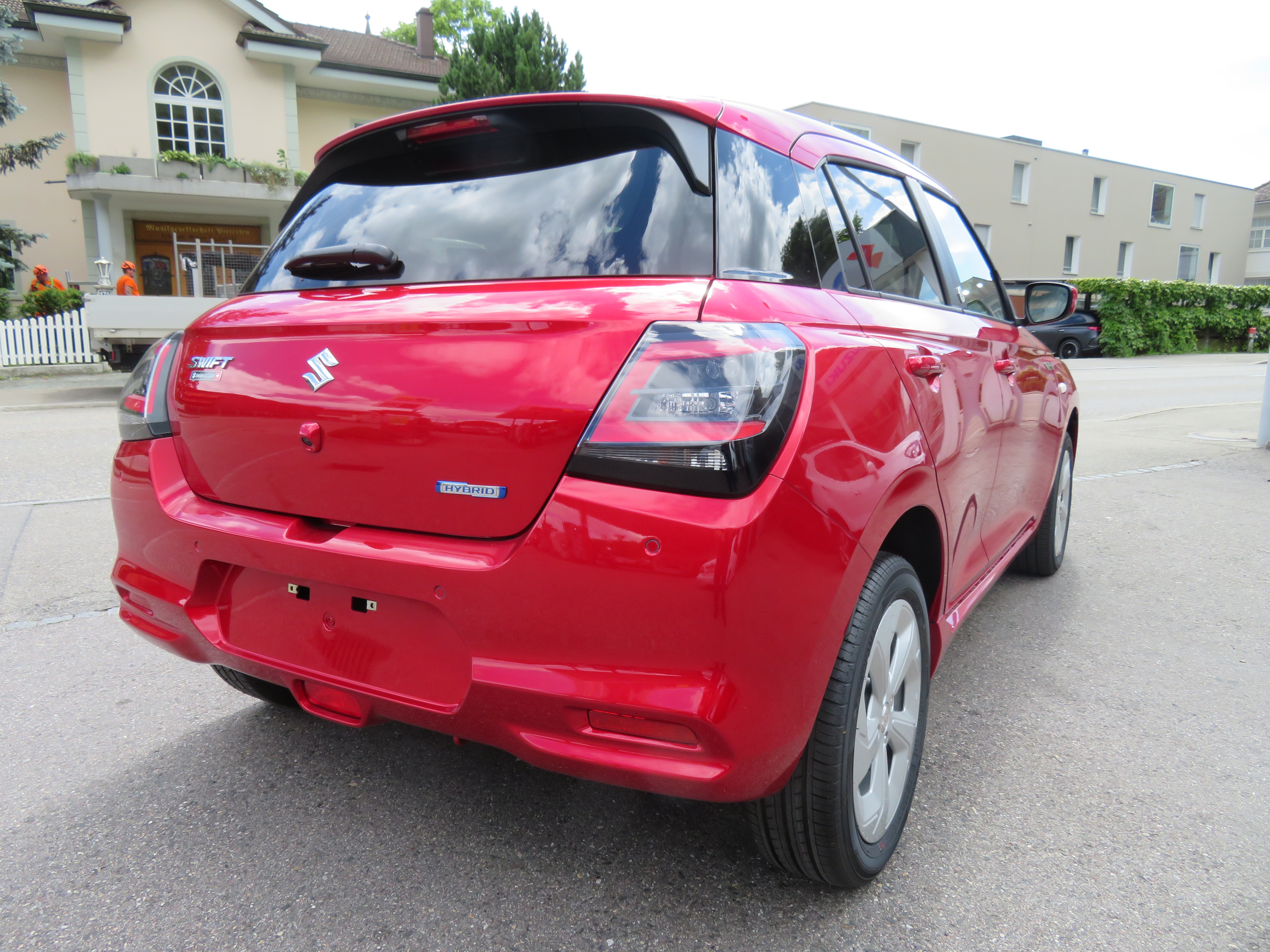 SUZUKI Swift 1.2 1st Edition Top Hybrid 4x4