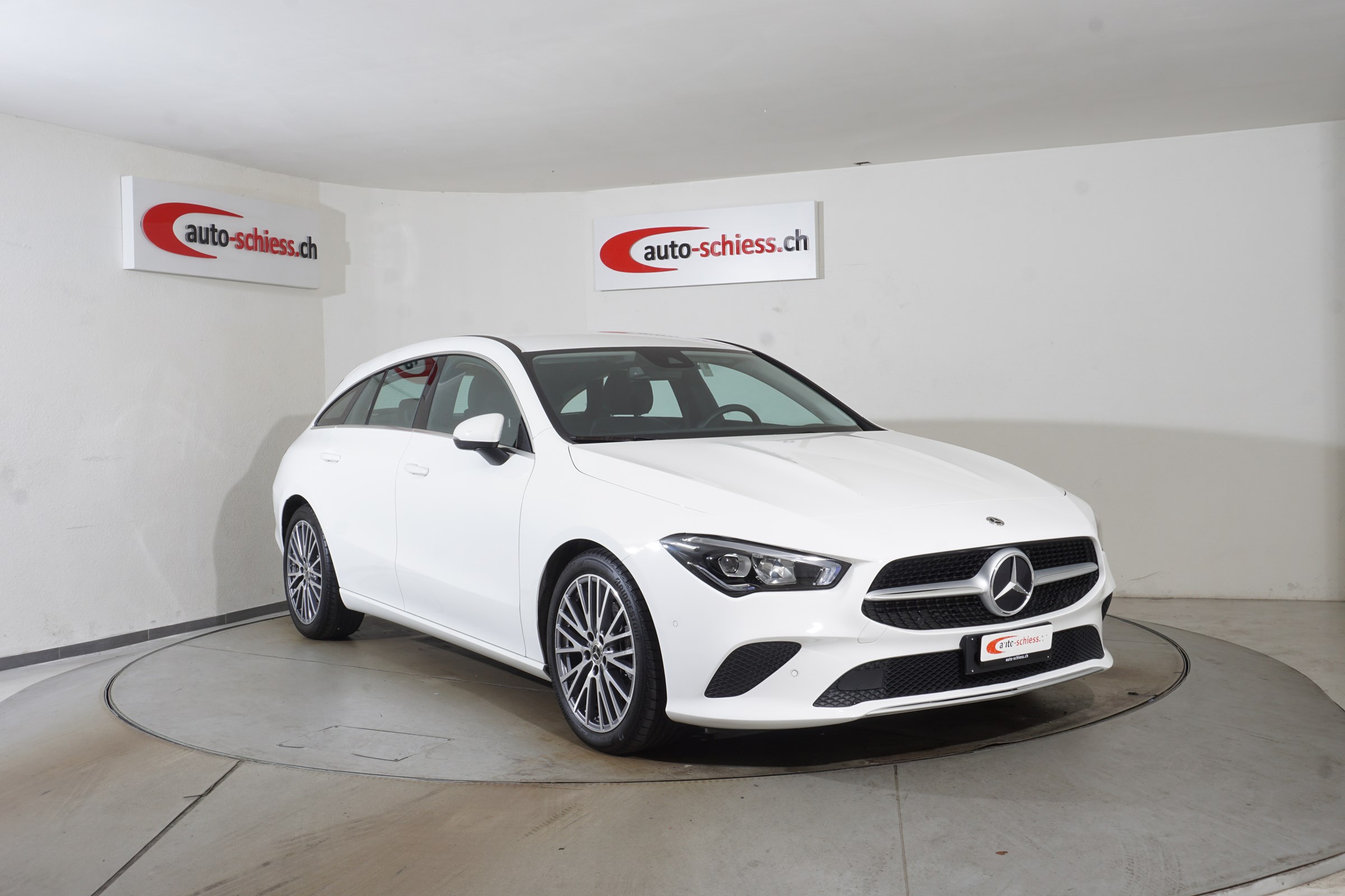 MERCEDES-BENZ CLA 180 d Shooting Brake Progressive 8G-DCT