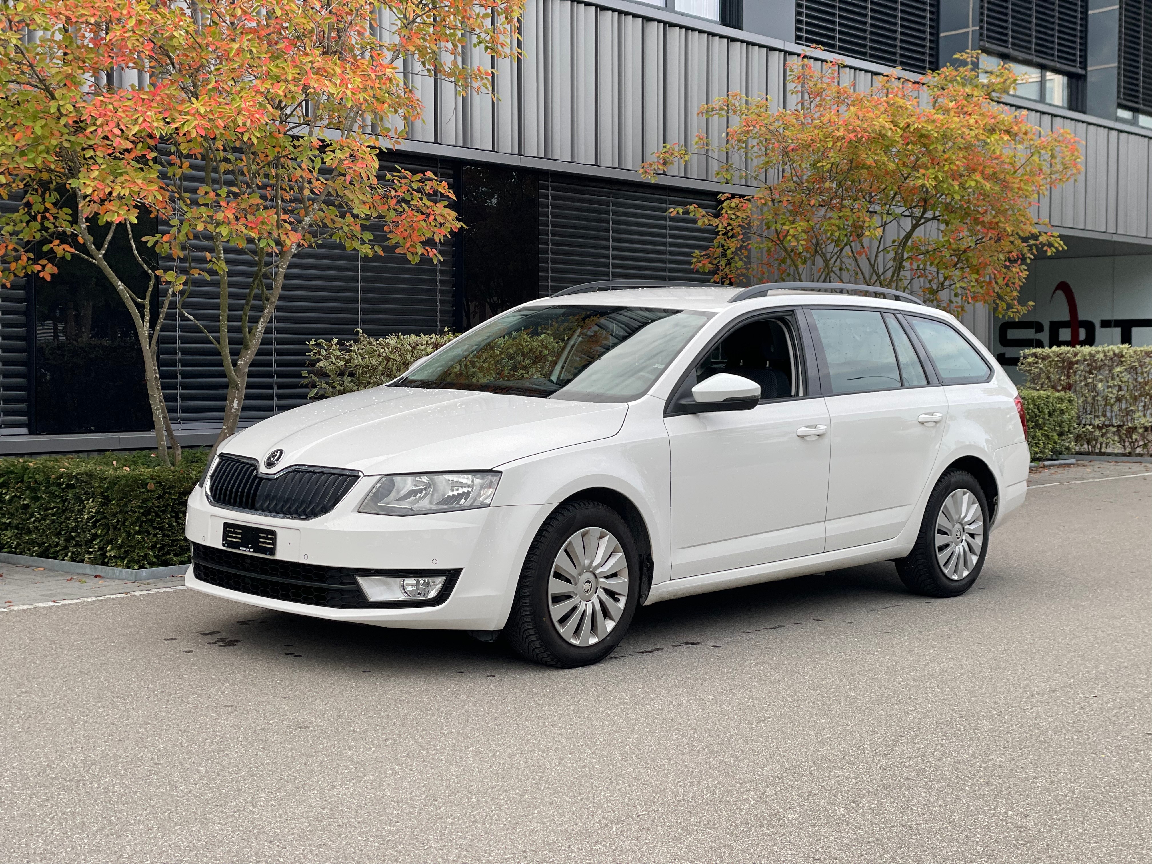 SKODA Octavia Combi 1.4 TSI Ambition DSG