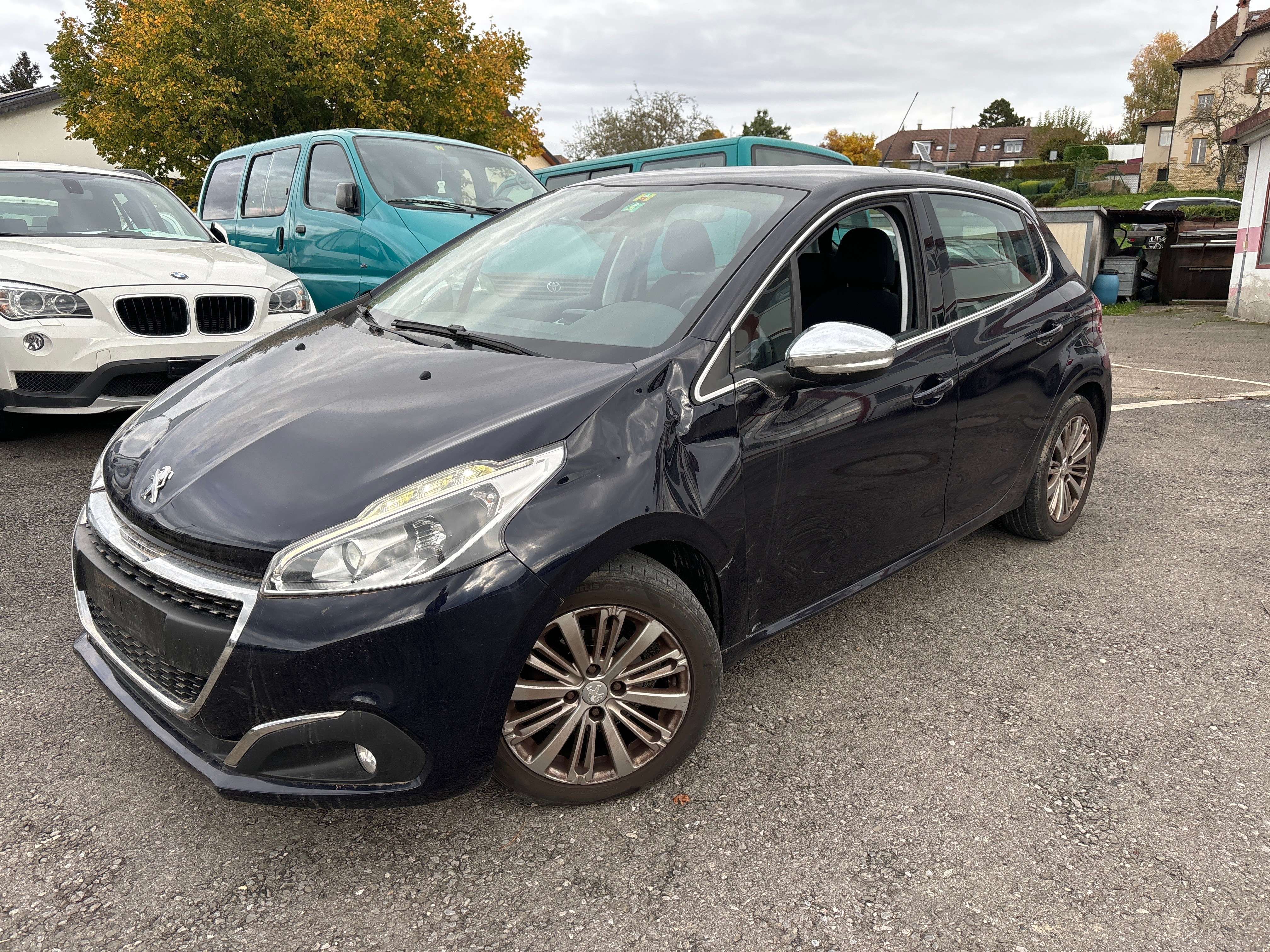 PEUGEOT 208 1.2 THP Allure