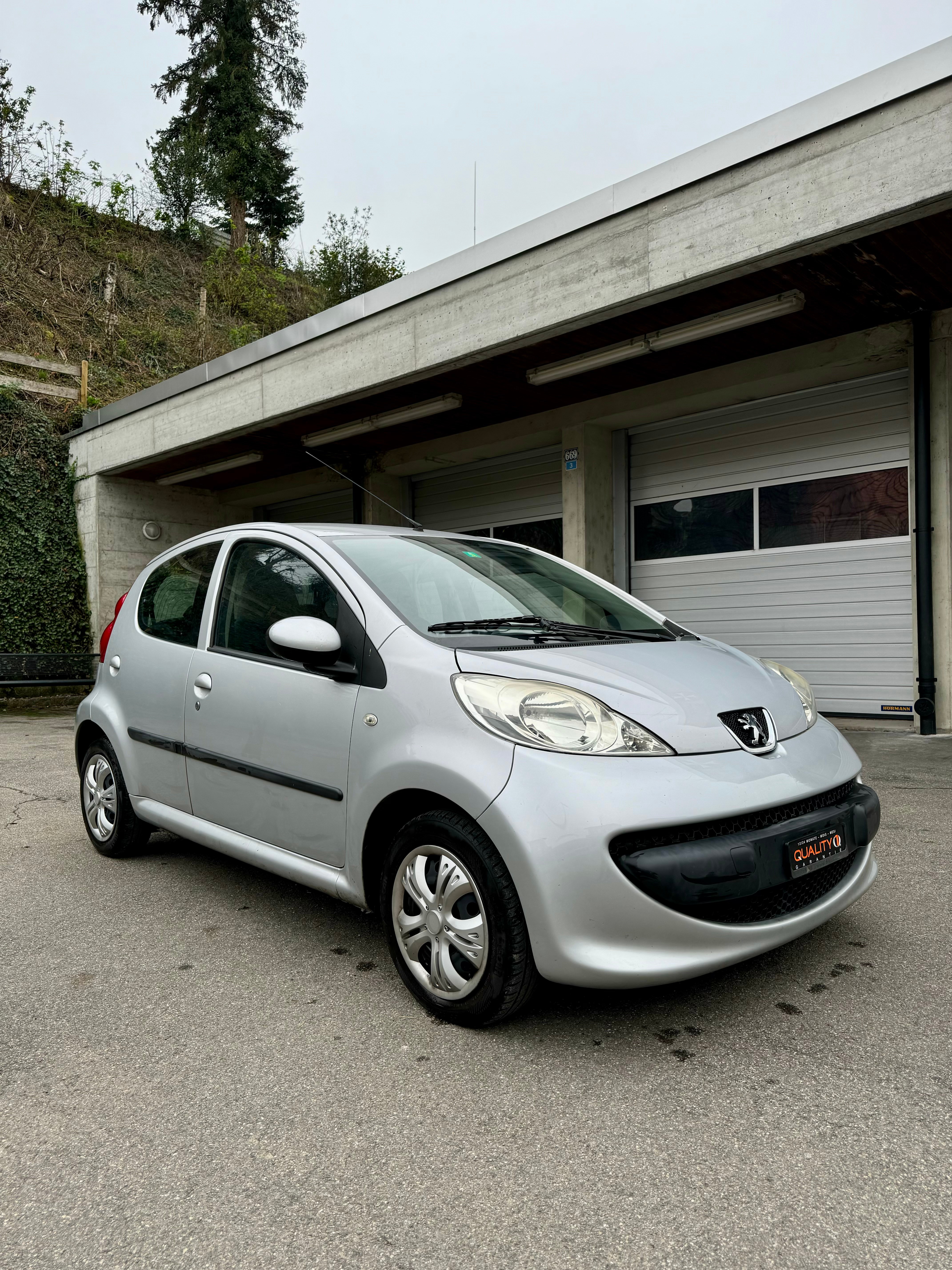 PEUGEOT 107 1.0 Urban