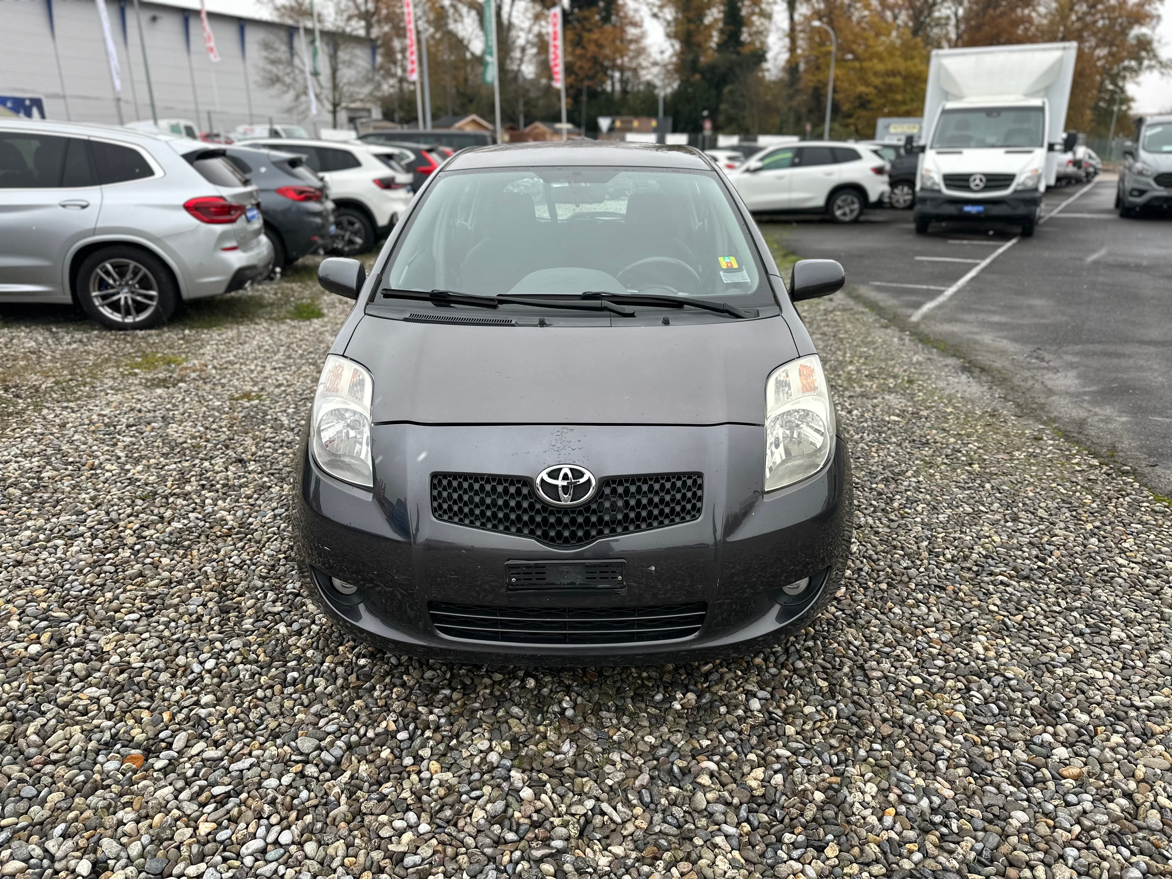 TOYOTA Yaris 1.3 Linea Luna