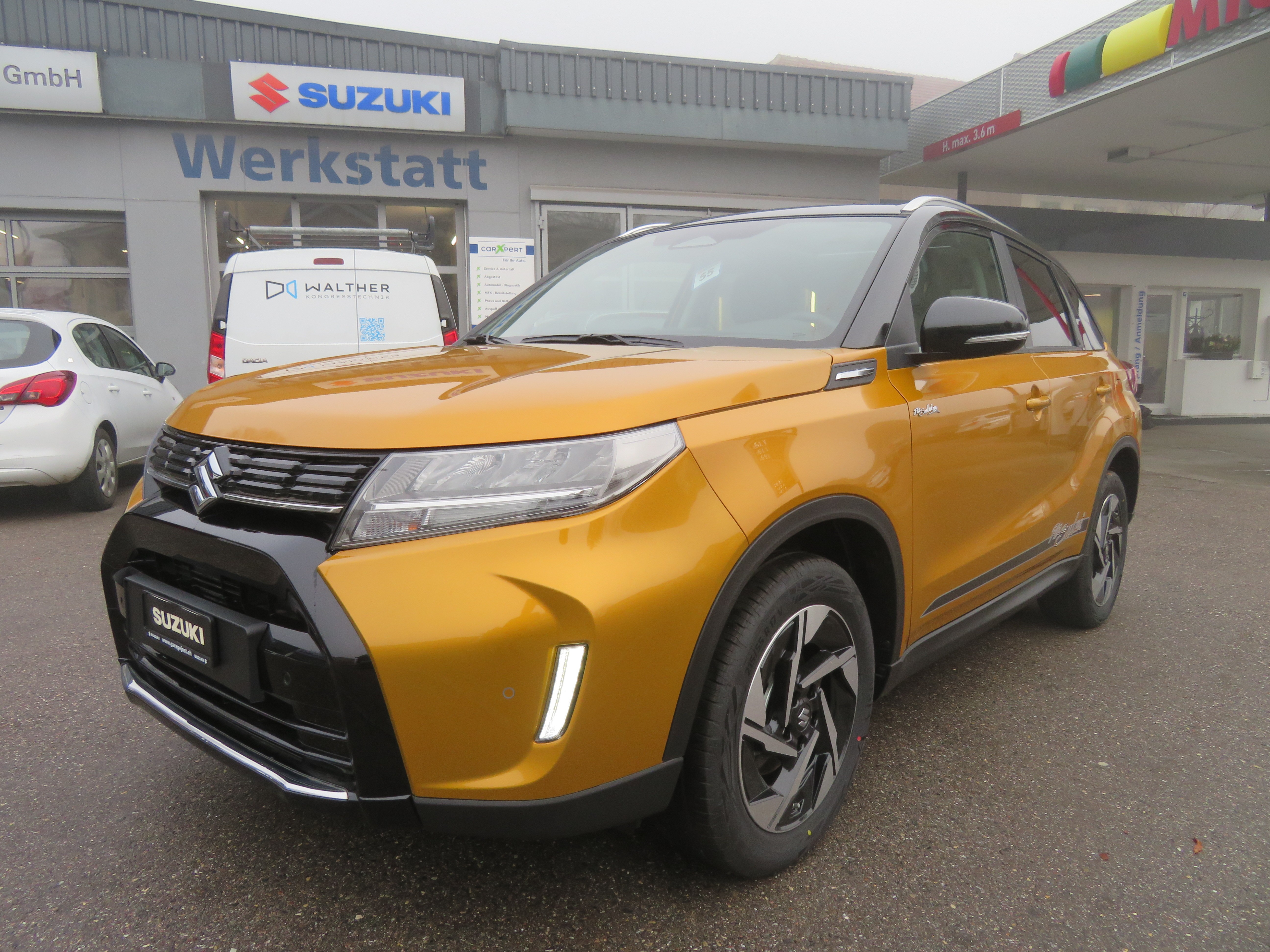 SUZUKI Vitara 1.5 Hybrid Piz Sulai Top