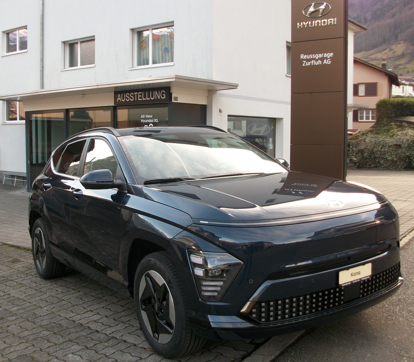 HYUNDAI Kona EV 65.4 kWh Amplia