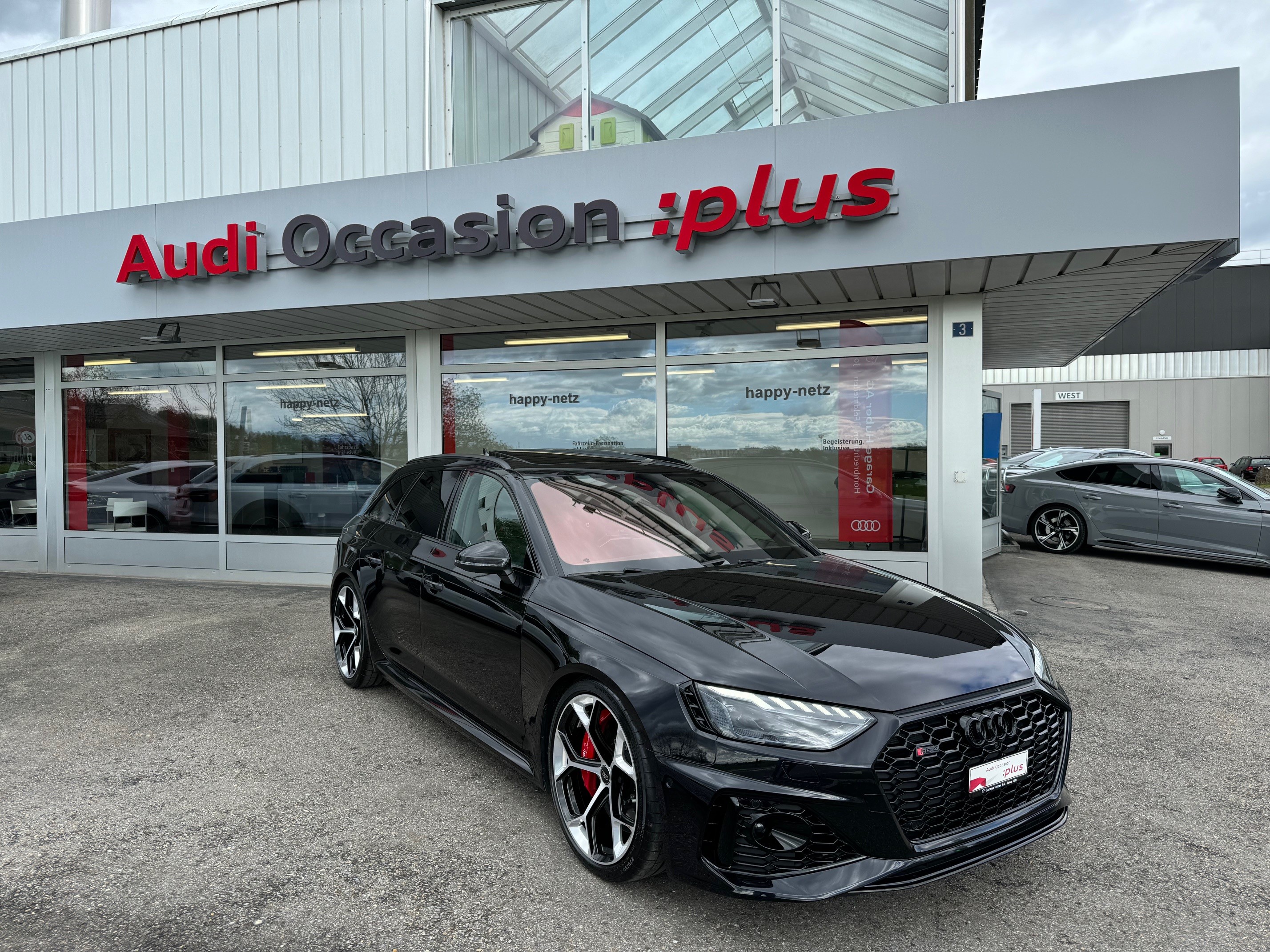 AUDI RS4 Avant quattro tiptronic