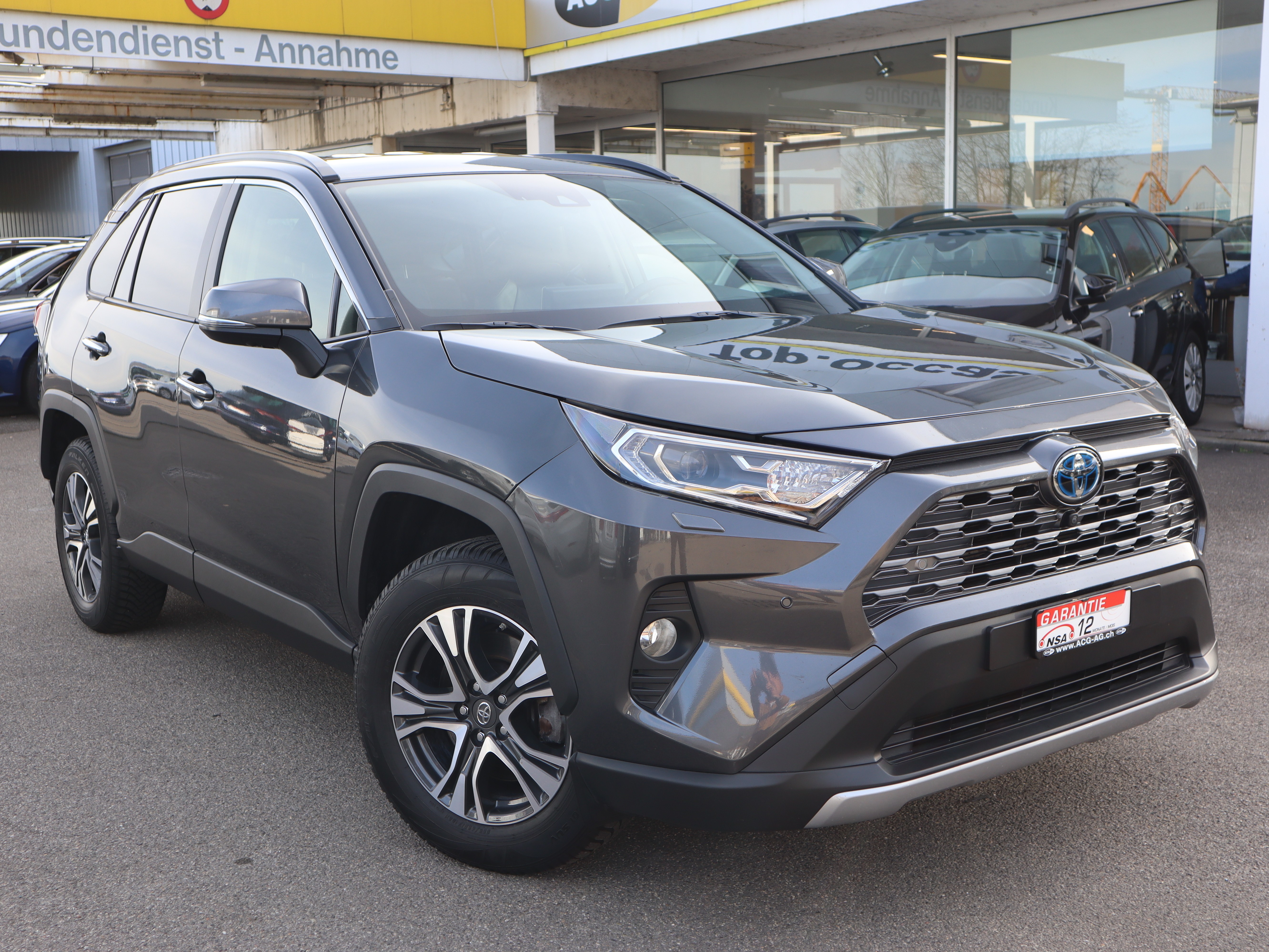 TOYOTA RAV-4 2.5 HSD Premium e-CVT 4WD ** Voll-Leder Ausstattung ** RF-Kamera 360° ** Gr. Navigation ** Frisch ab MFK & Service