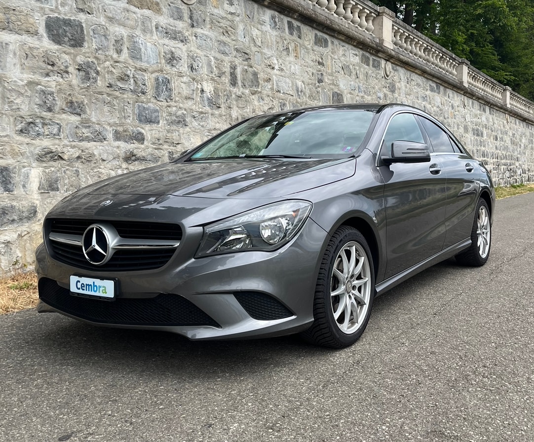 MERCEDES-BENZ CLA 200 Urban 7G-DCT