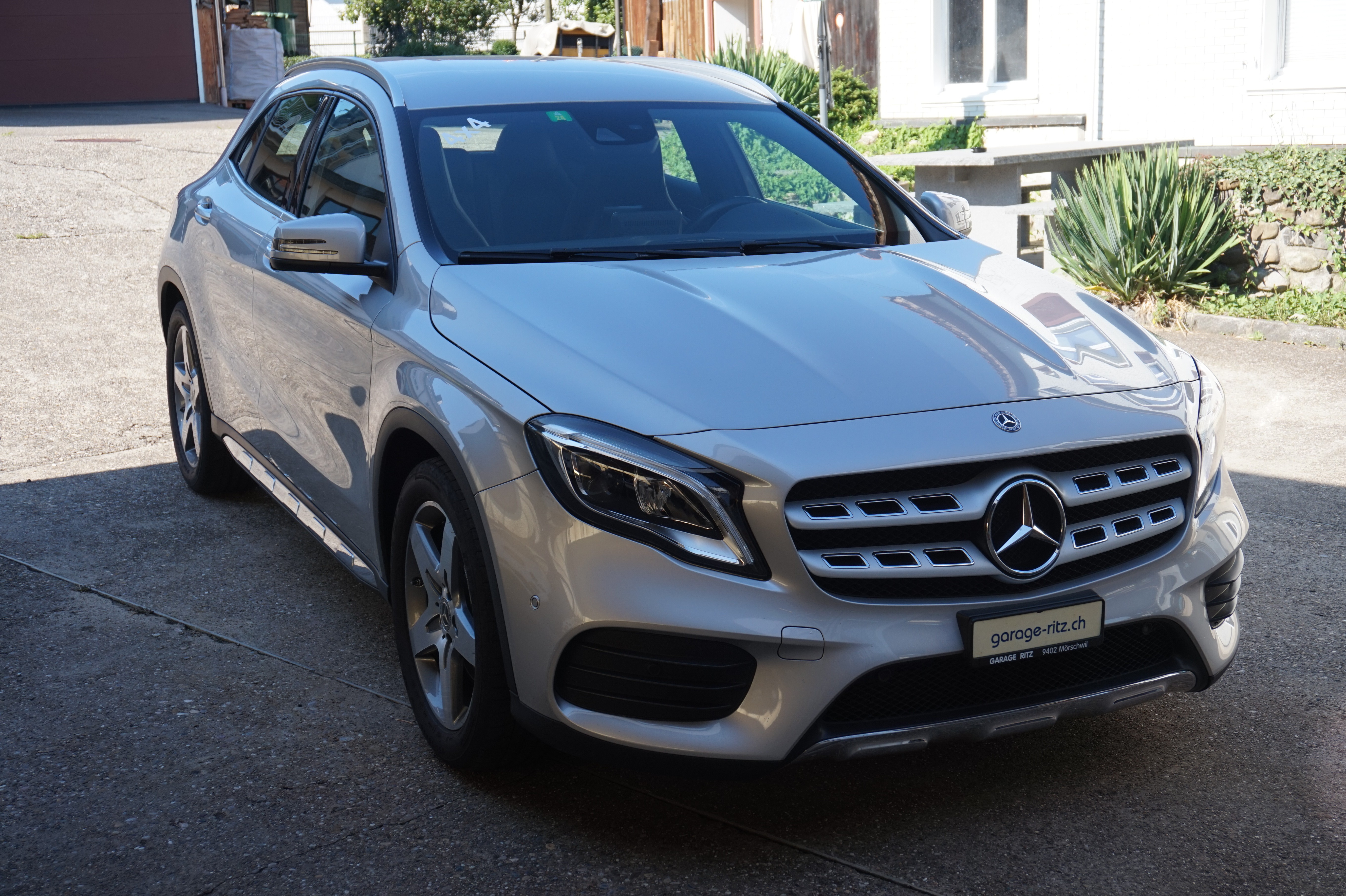 MERCEDES-BENZ GLA 250 AMG Line 4Matic 7G-DCT