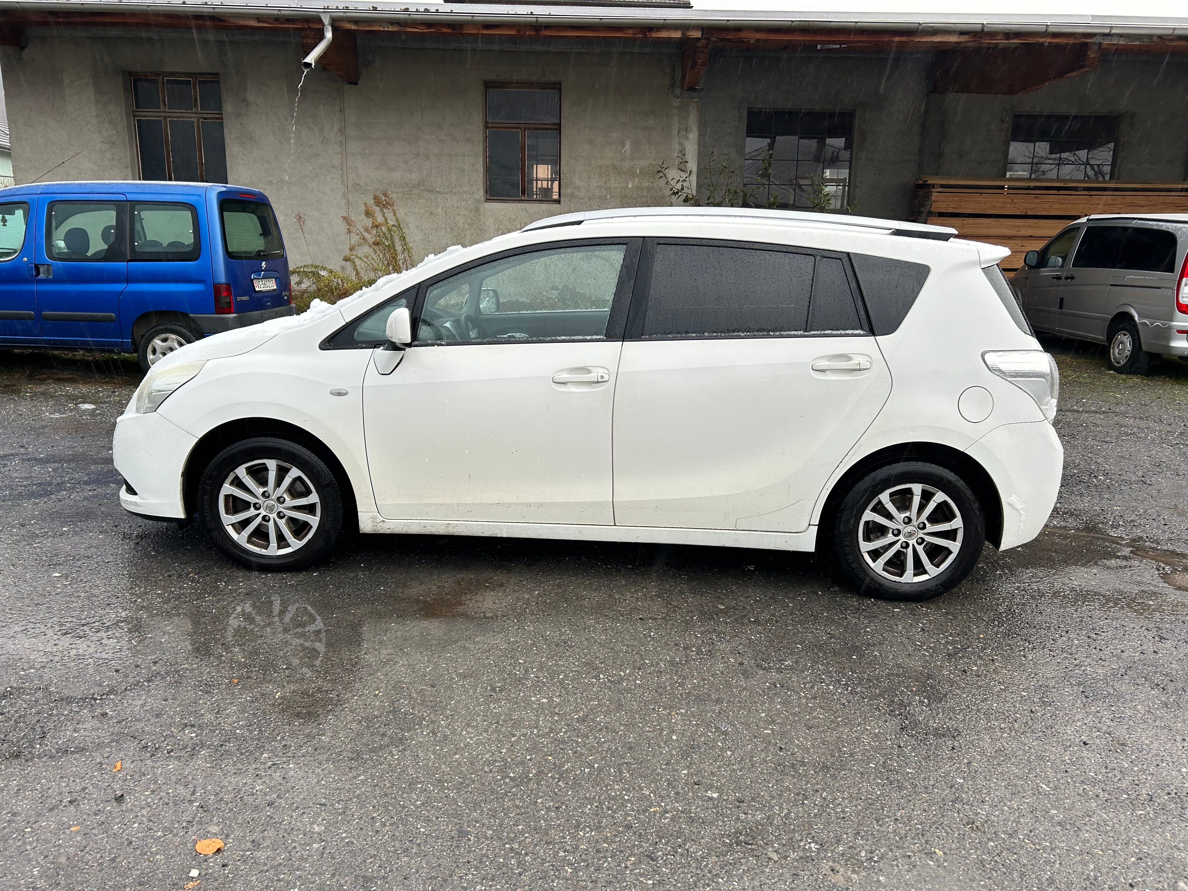 TOYOTA Verso 1.8 Linea Luna