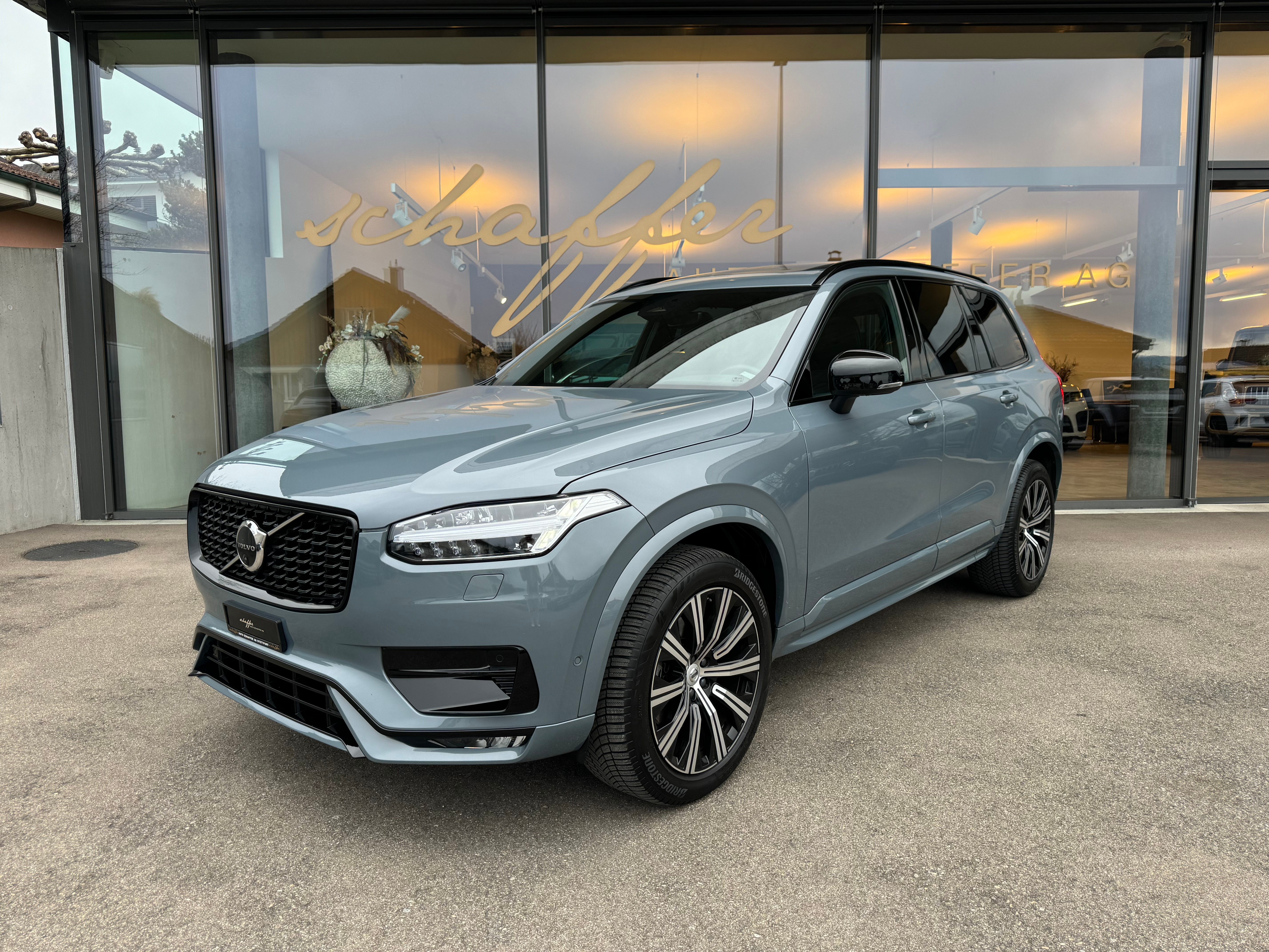 VOLVO XC90 B5 Diesel Mild Hybrid AWD Plus Dark Geartronic