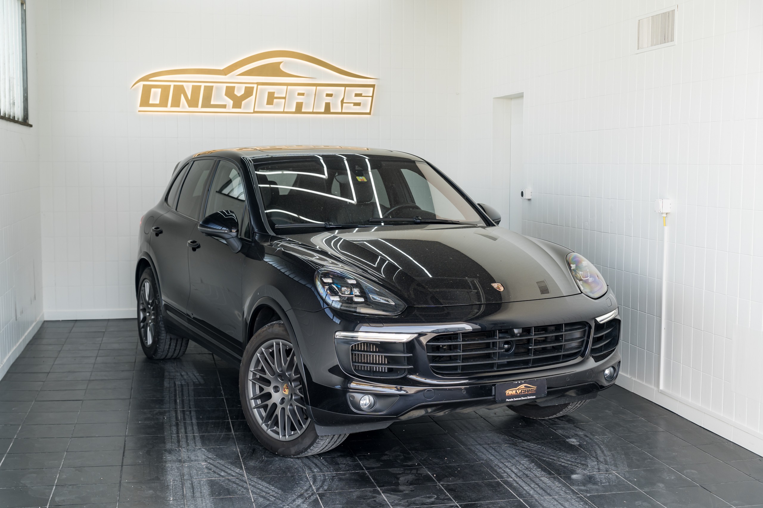 PORSCHE Cayenne Diesel Platinum Edition