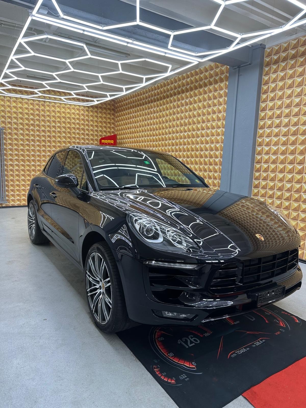 PORSCHE Macan PDK