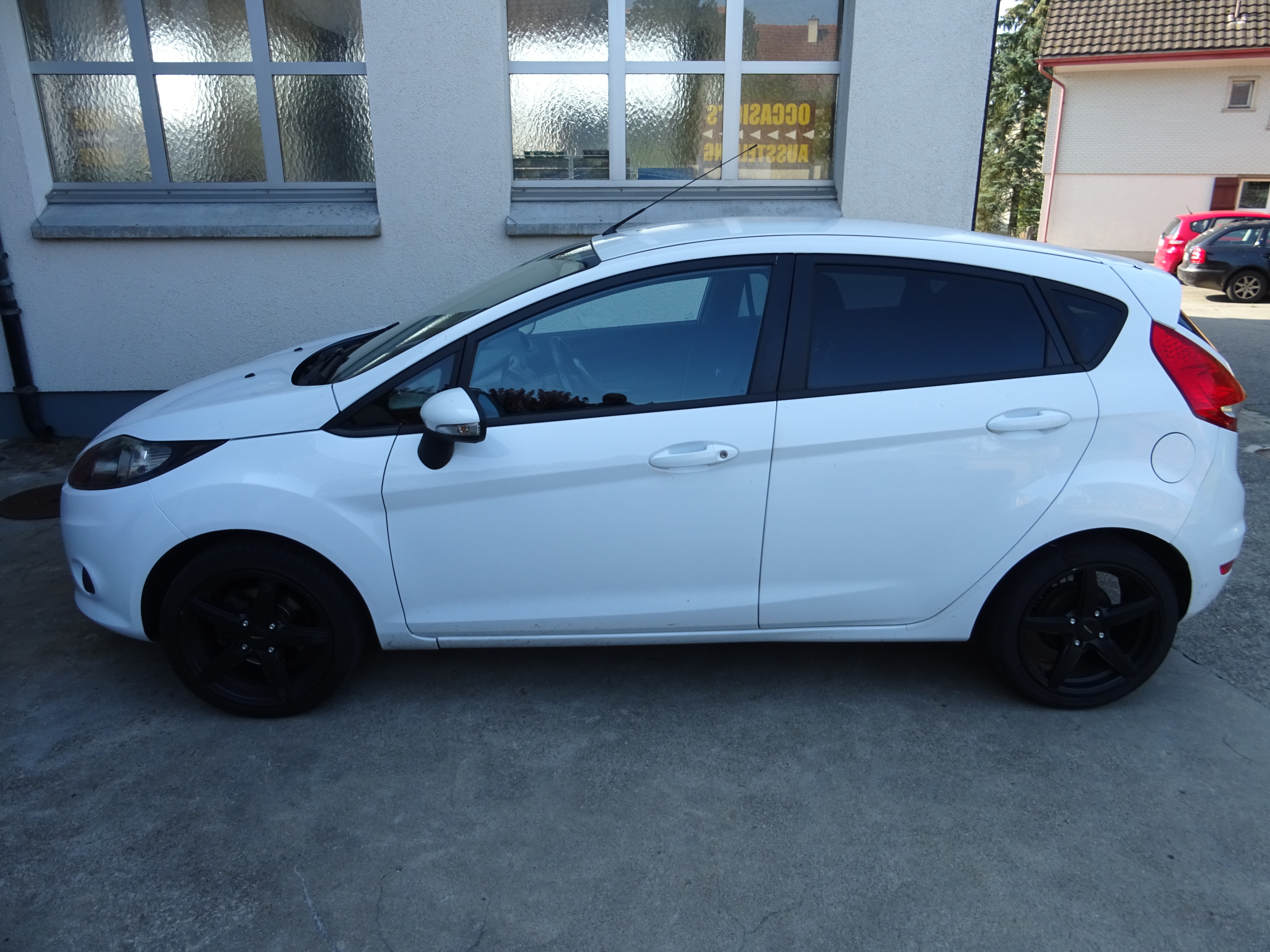 FORD Fiesta 1.4 16V Colourline