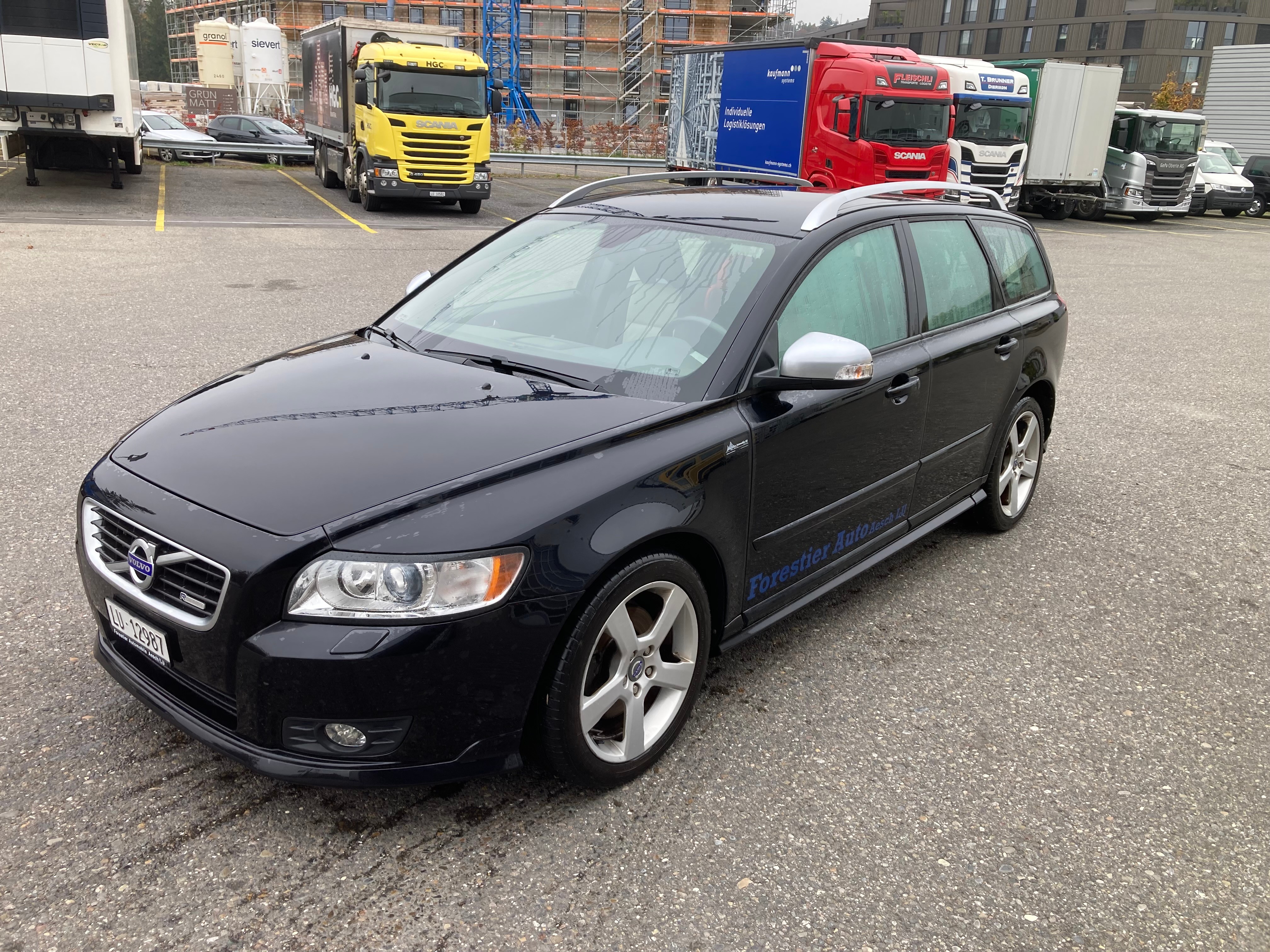 VOLVO V50 D3 R-Design