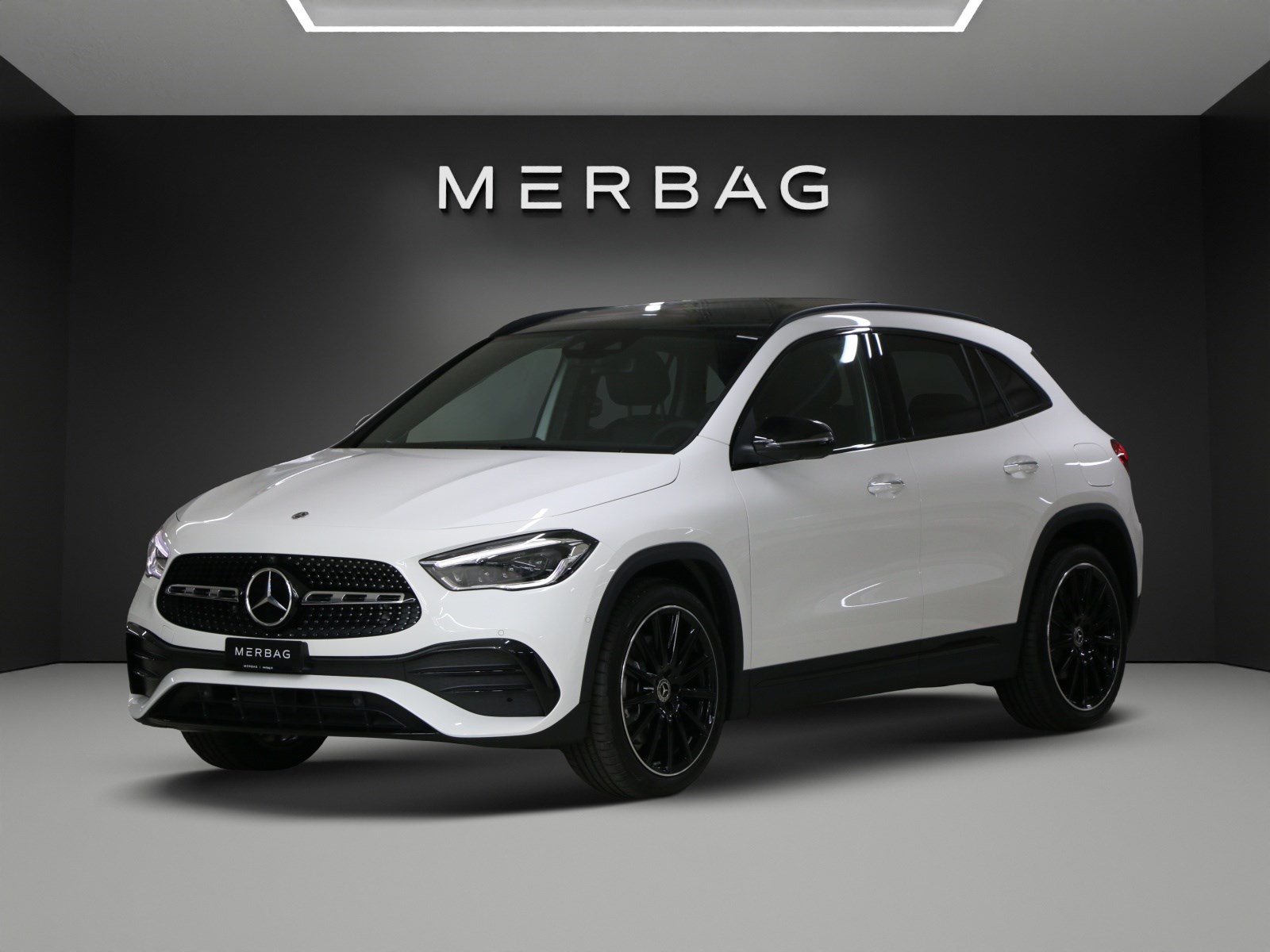 MERCEDES-BENZ GLA 250 AMG Line 4Matic