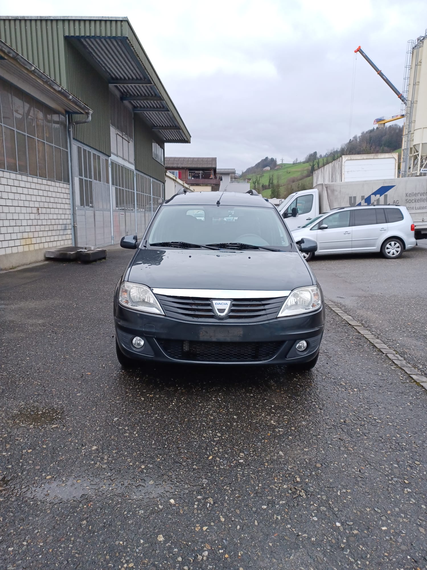 DACIA Logan 1.6 16V Lauréate