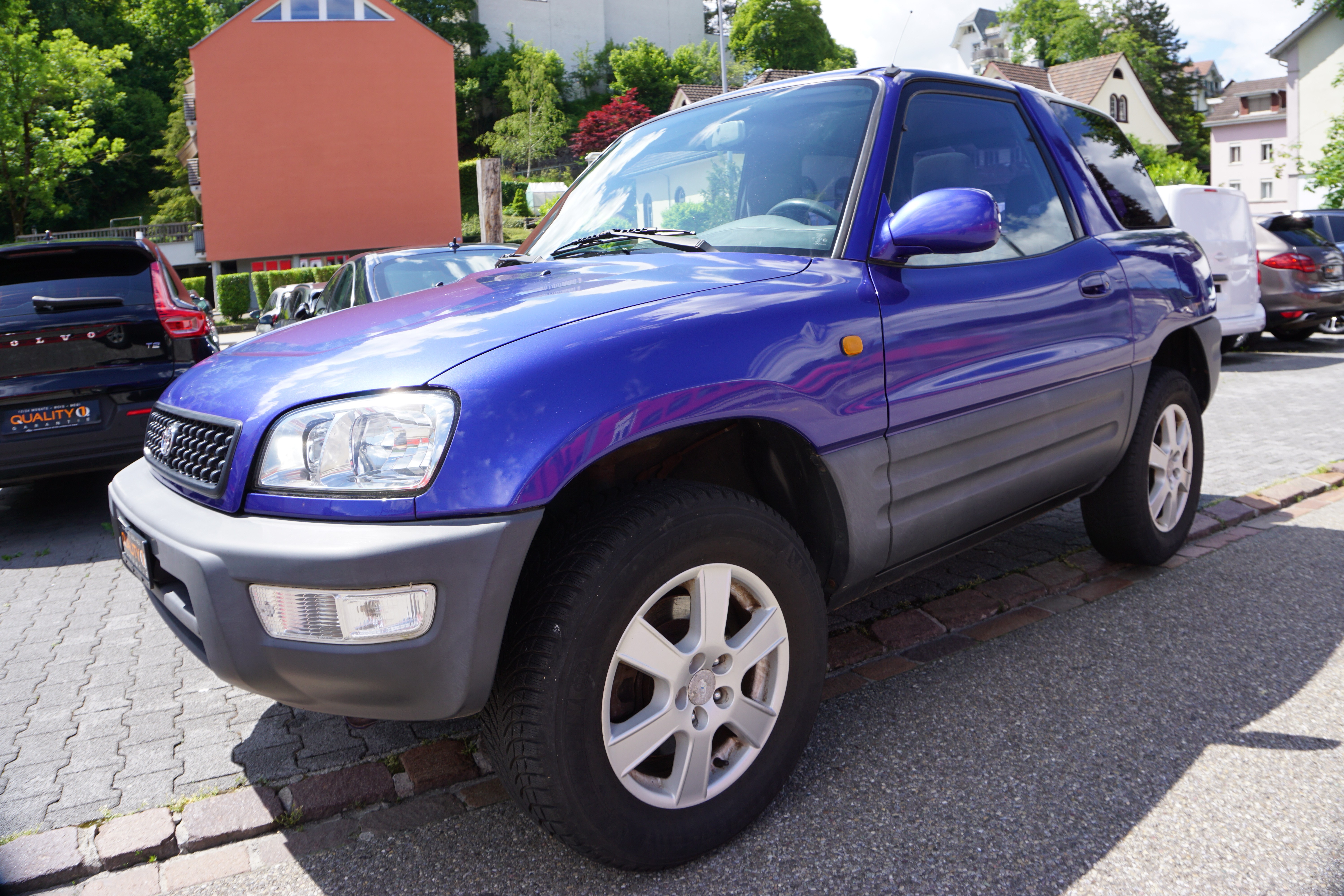 TOYOTA RAV-4