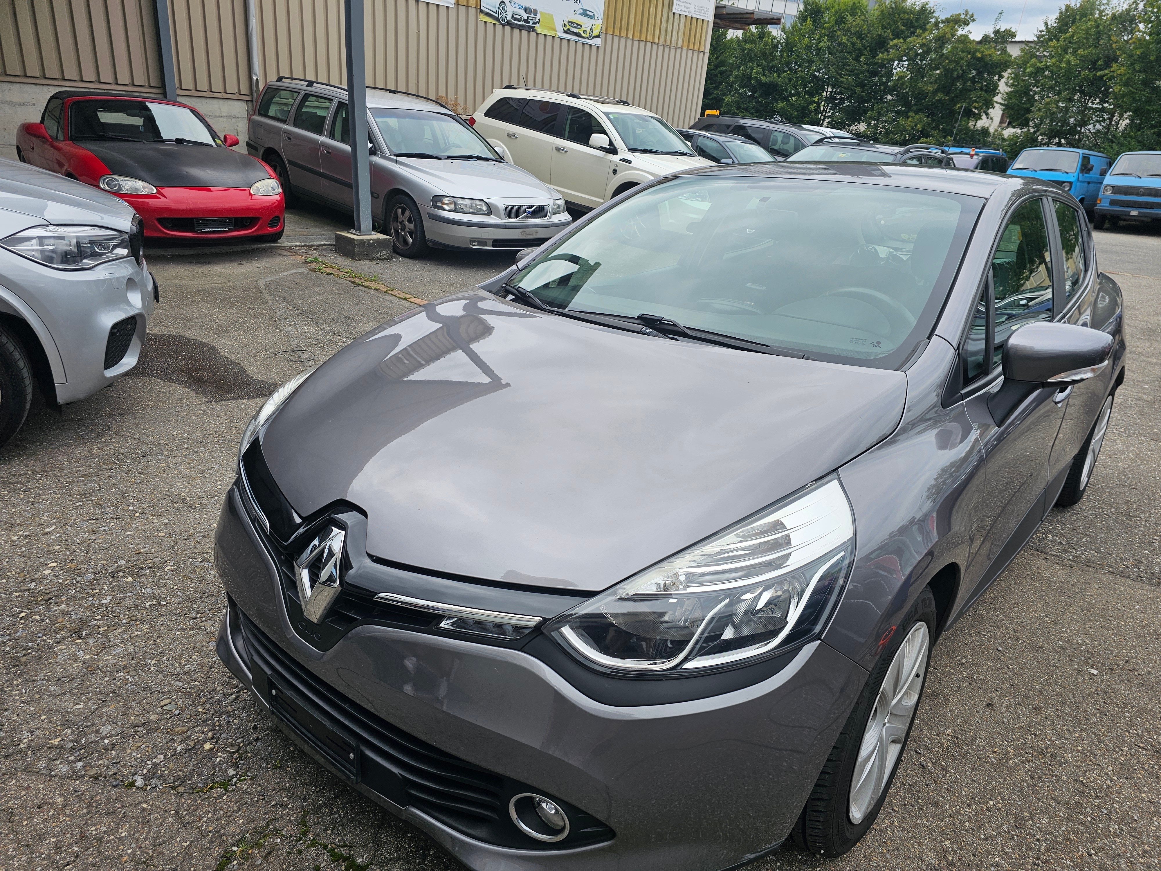 RENAULT Clio 0.9 12V Swiss Edition